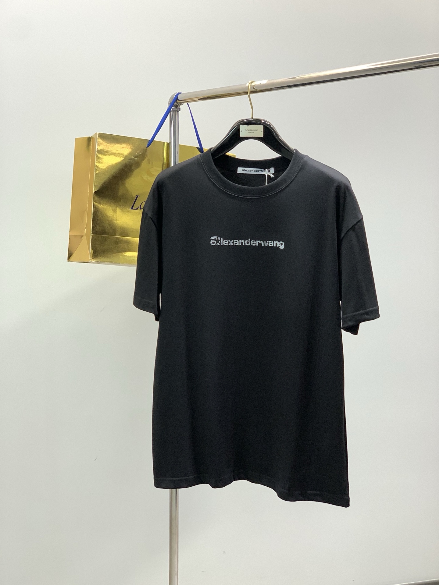 ，Alexander Wang 亚历山大·王，2026春夏新品，时尚休闲圆领短袖T恤，专柜同步有售，顶级