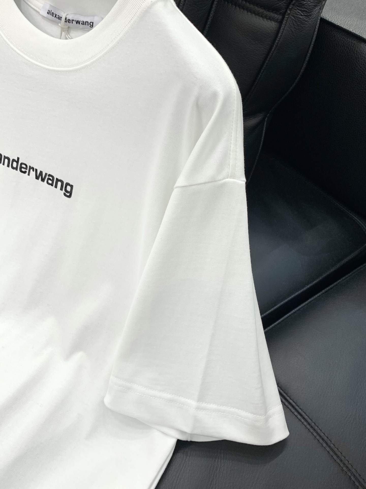 ，Alexander Wang 亚历山大·王，2026春夏新品，时尚休闲圆领短袖T恤，专柜同步有售，顶级
