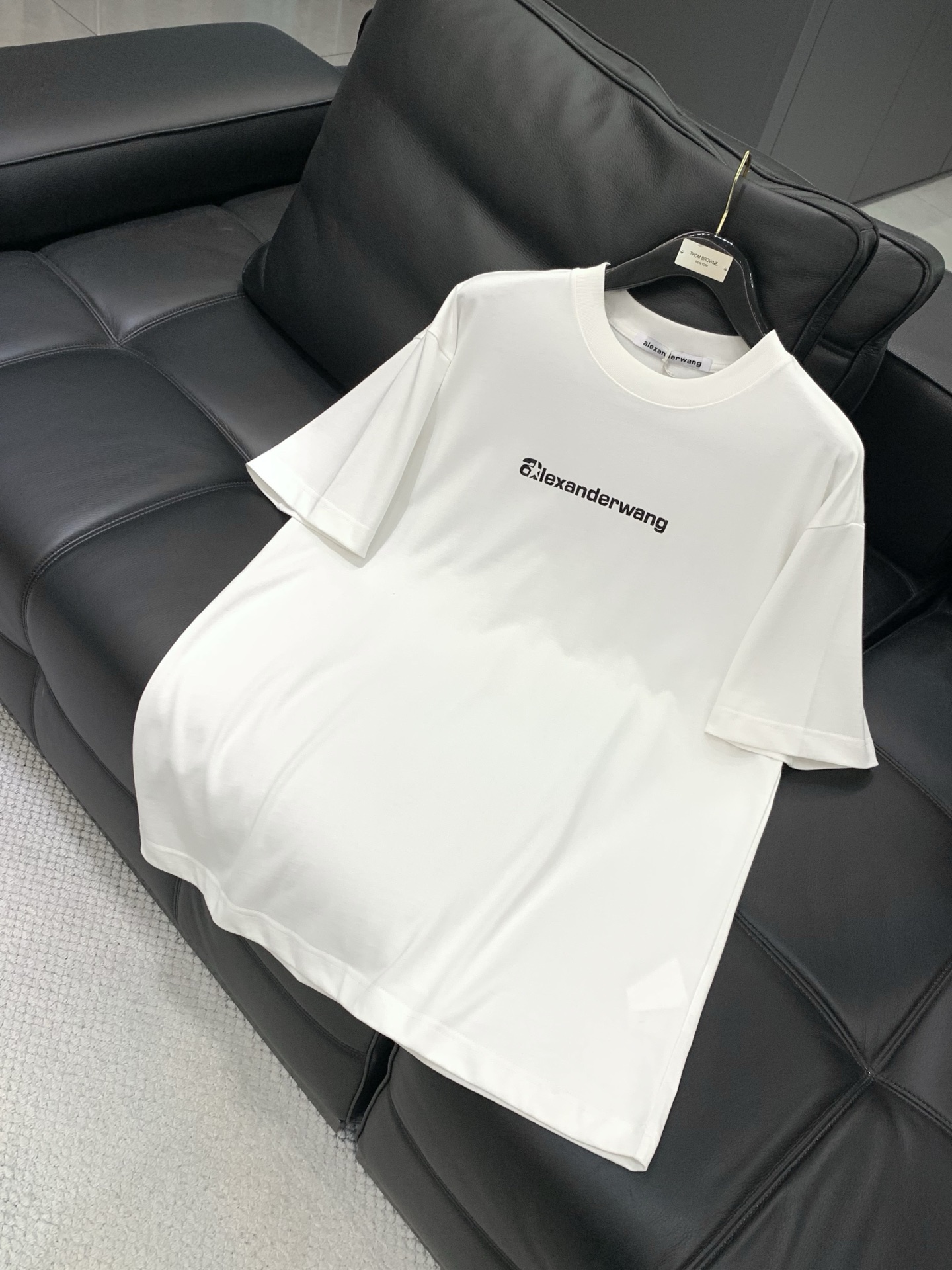 ，Alexander Wang 亚历山大·王，2026春夏新品，时尚休闲圆领短袖T恤，专柜同步有售，顶级