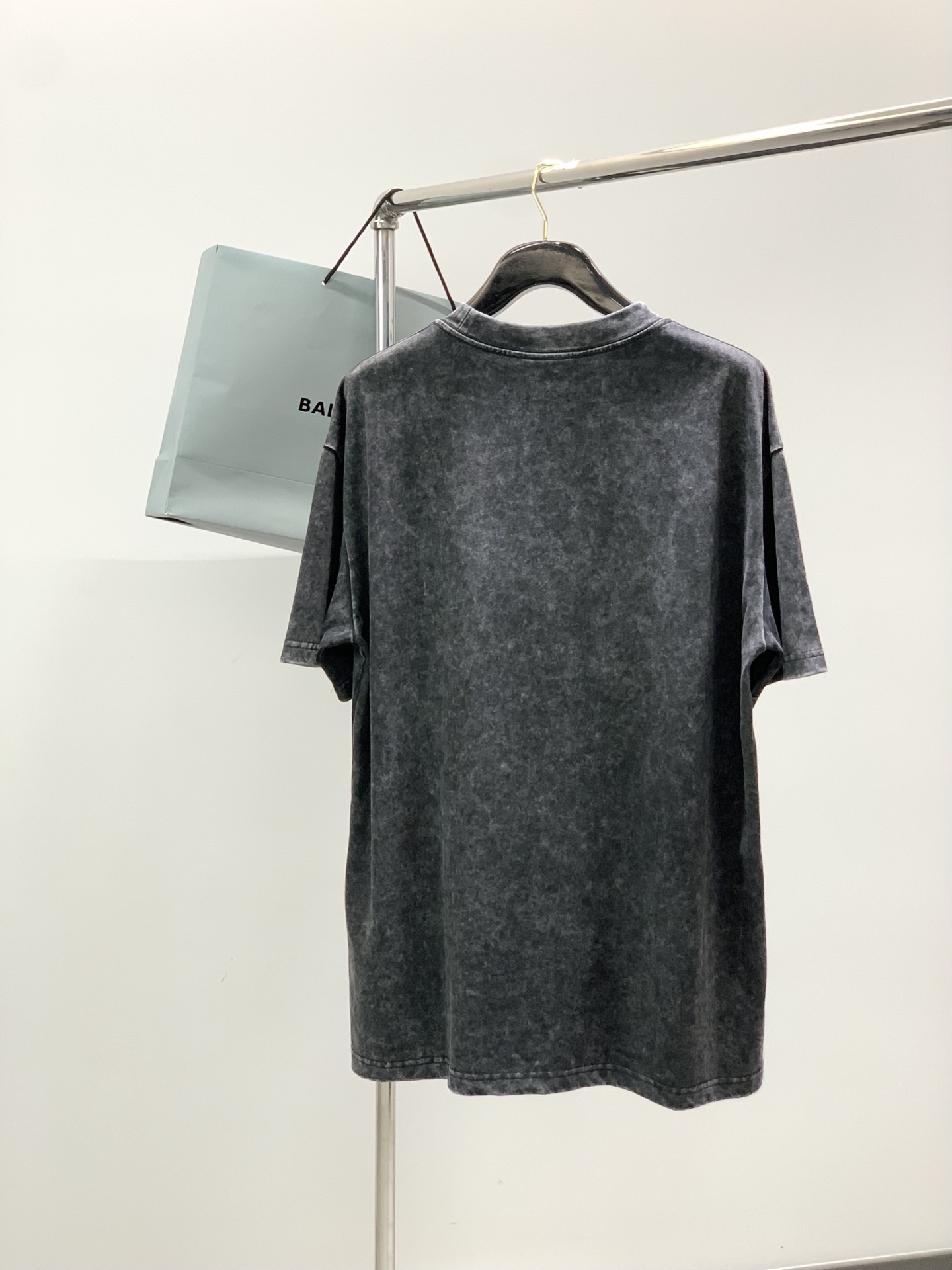 ，Balenciaga 巴黎世家，2026春夏最新款，专柜同步有售，原单狠货，爆款时尚休闲圆领短袖T恤，