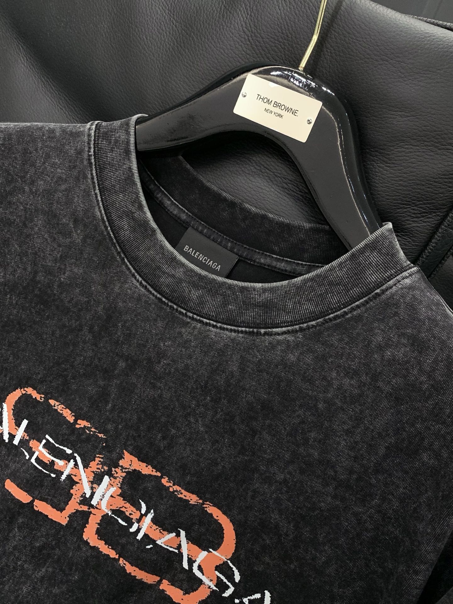 ，Balenciaga 巴黎世家，2026春夏最新款，专柜同步有售，原单狠货，爆款时尚休闲圆领短袖T恤，