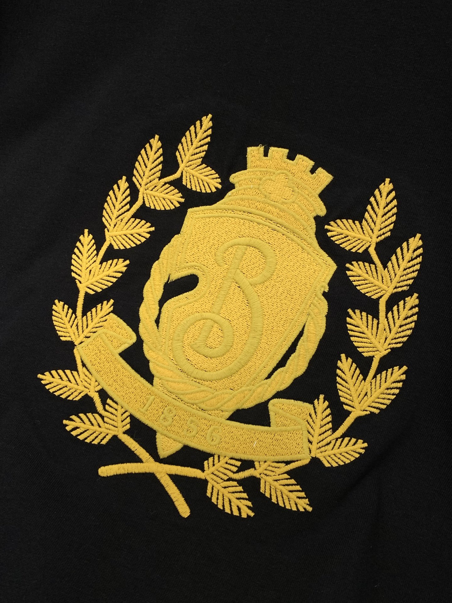 ，Burberry 巴宝莉，2026春夏最新品，专柜同步有售，原单狠货，时尚休闲圆领短袖T恤，进口原版面