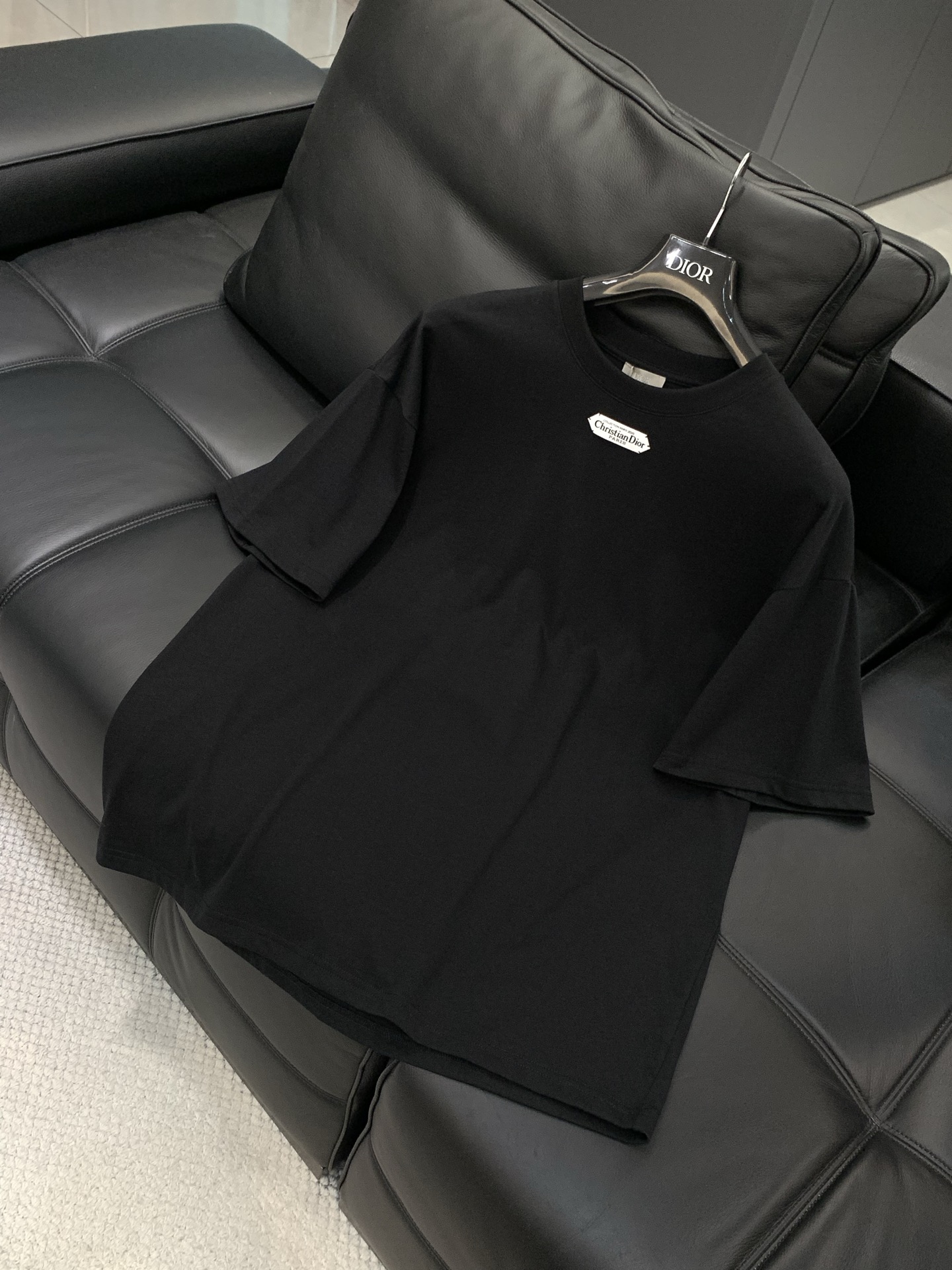 ，Dior 迪奥， 2026春夏新品，专柜同步有售，简约时尚休闲圆领短袖T恤，原版进口面料，舒适透气，顶