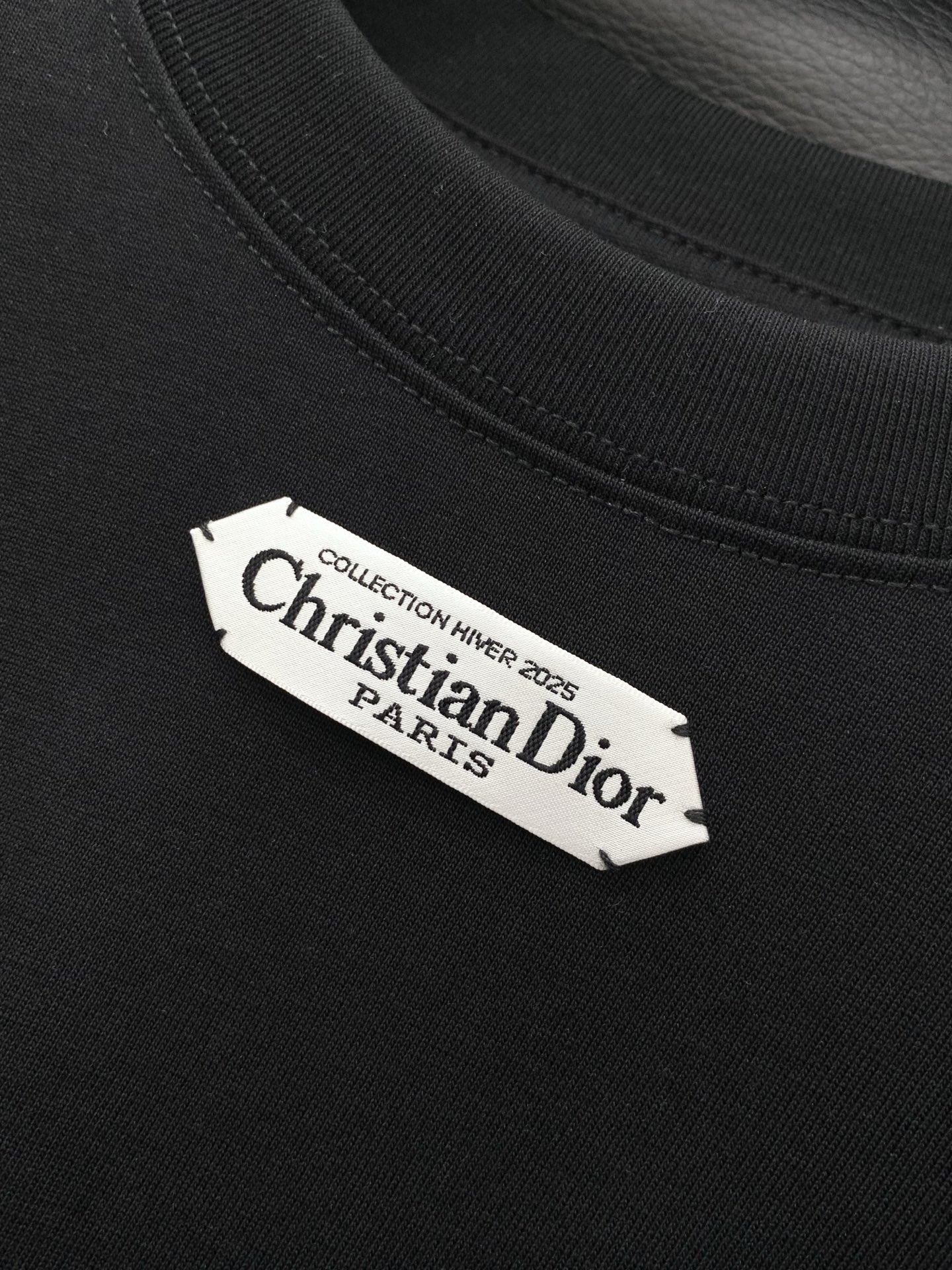 ，Dior 迪奥， 2026春夏新品，专柜同步有售，简约时尚休闲圆领短袖T恤，原版进口面料，舒适透气，顶