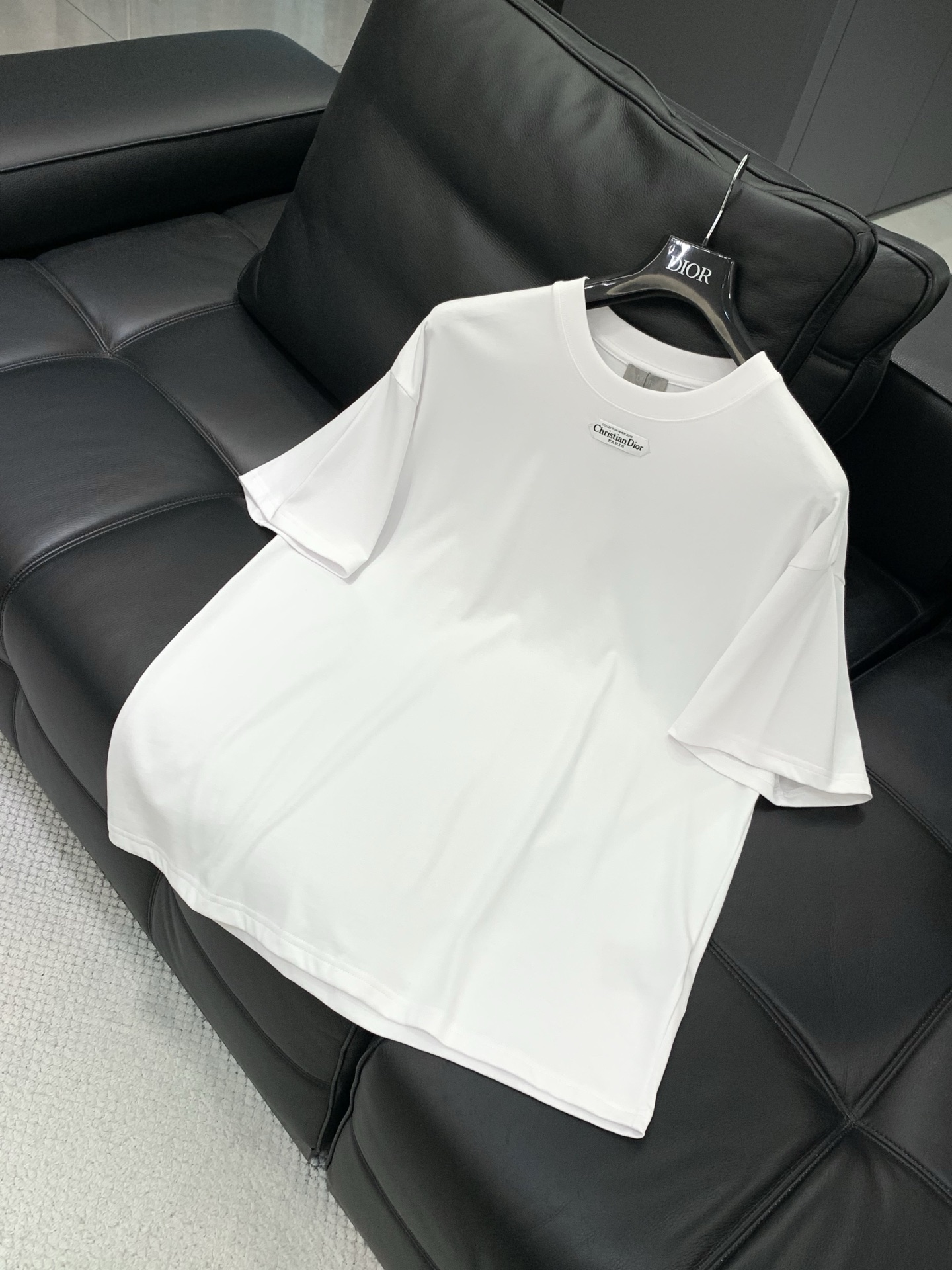 ，Dior 迪奥， 2026春夏新品，专柜同步有售，简约时尚休闲圆领短袖T恤，原版进口面料，舒适透气，顶