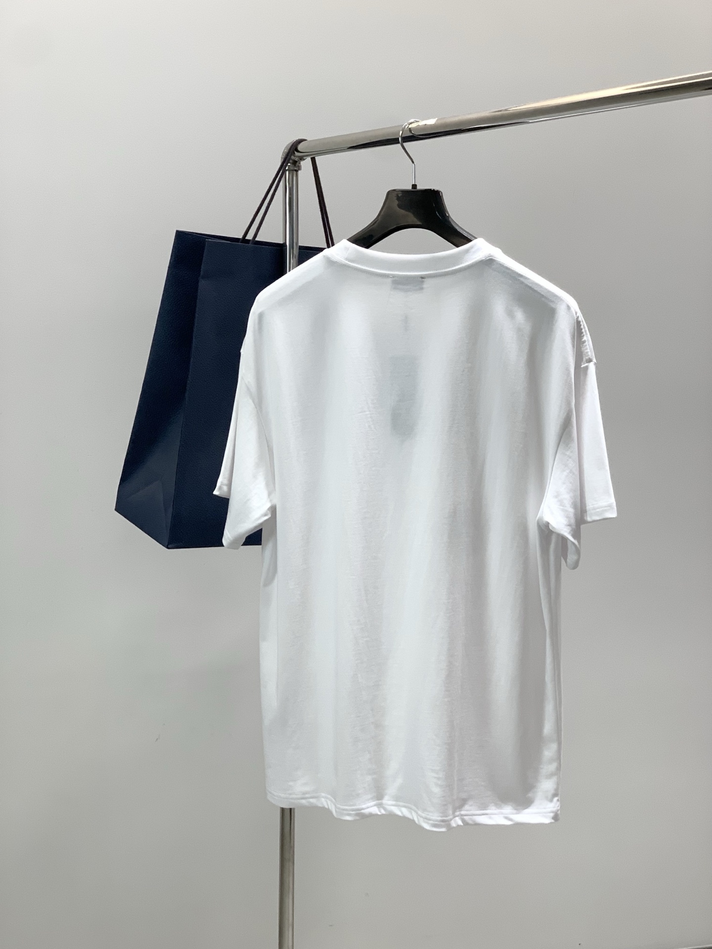 ，Dior 迪奥， 2026春夏新品，专柜同步有售，简约时尚休闲圆领短袖T恤，原版进口面料，舒适透气，顶