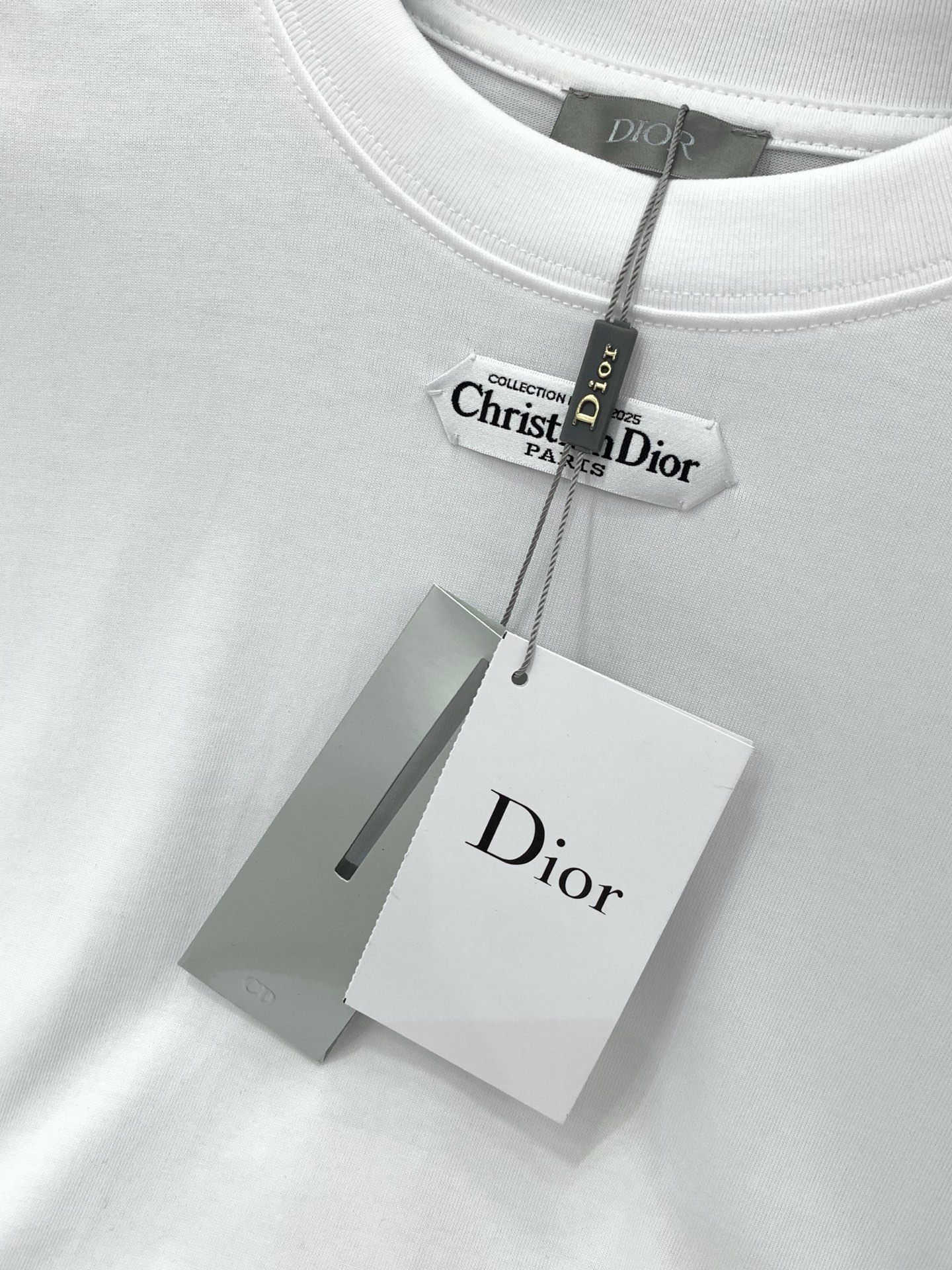 ，Dior 迪奥， 2026春夏新品，专柜同步有售，简约时尚休闲圆领短袖T恤，原版进口面料，舒适透气，顶