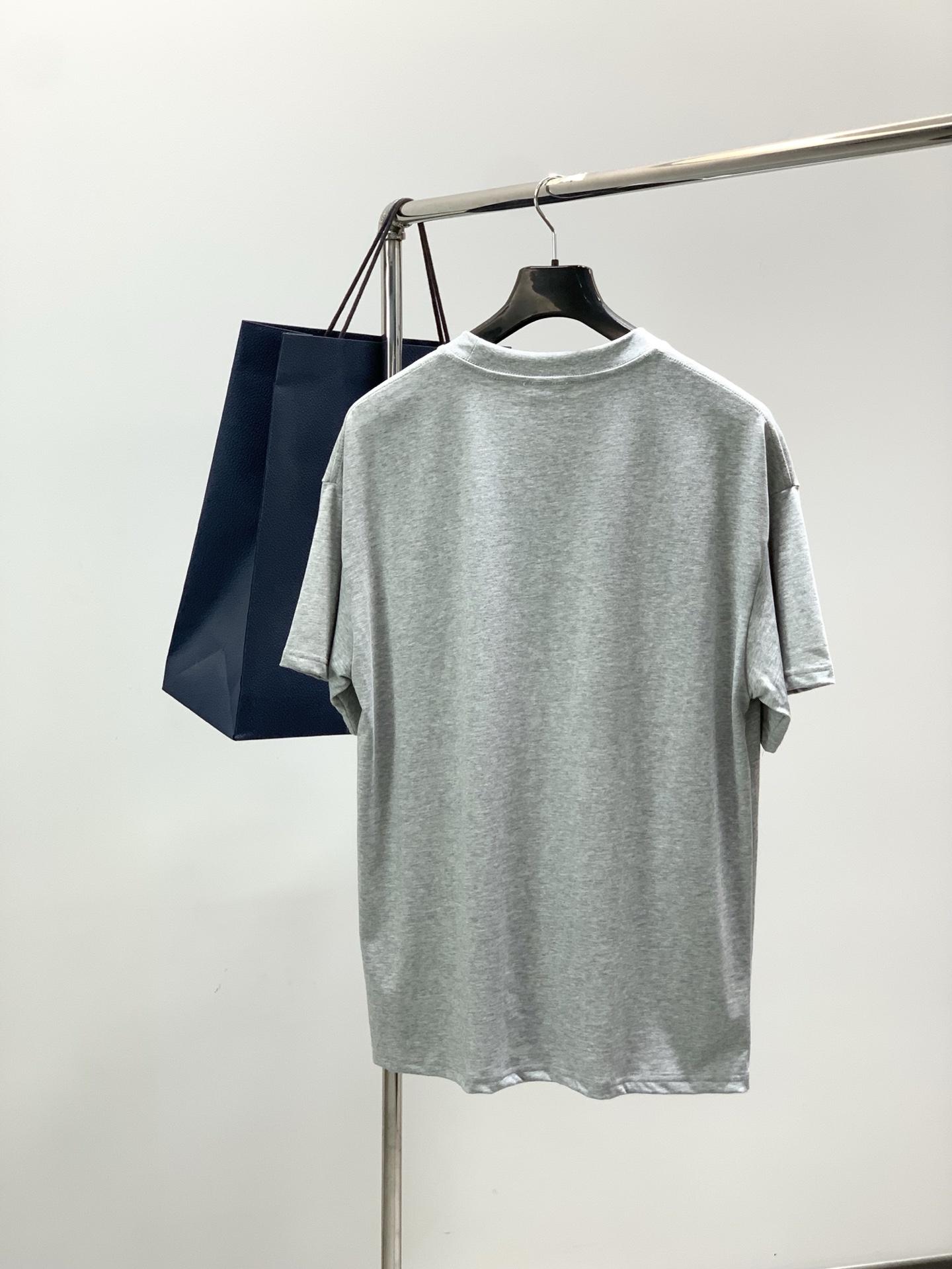 ，Dior 迪奥， 2026春夏新品，专柜同步有售，简约时尚休闲圆领短袖T恤，原版进口面料，舒适透气，顶