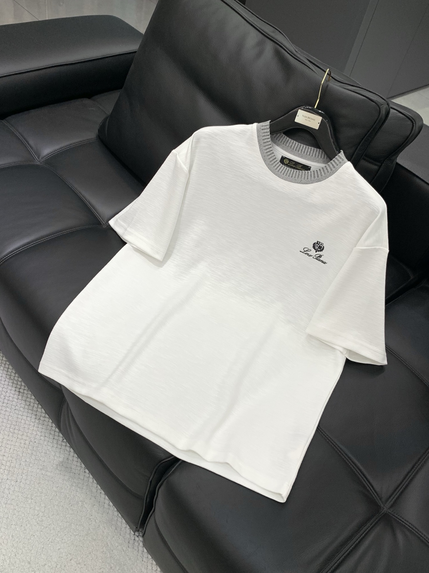 ，loro Piana(loro Piana )，2026春夏最新品，专柜同步有售，原单狠货，时尚休闲圆