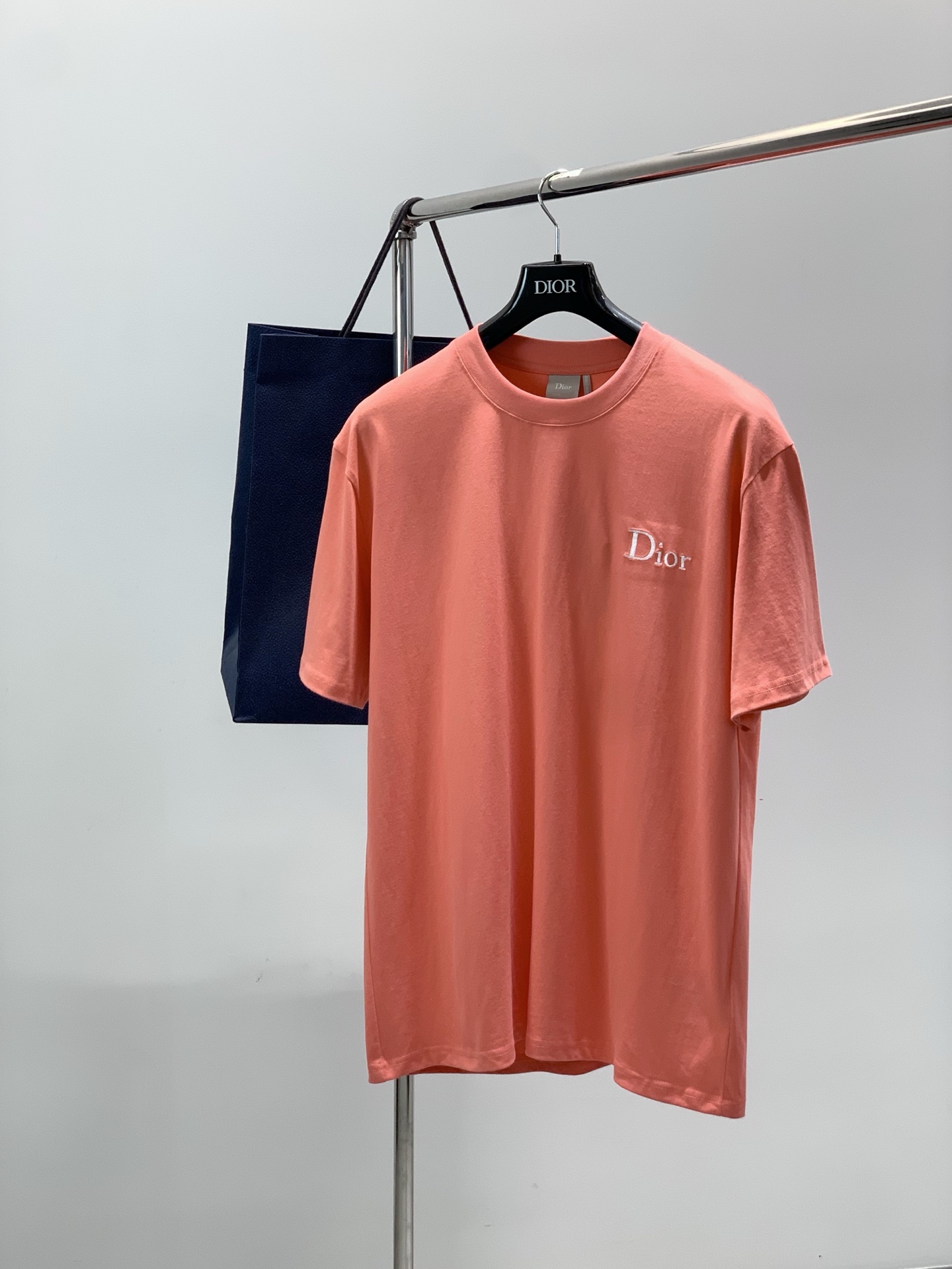 ，Dior 迪奥， 2026夏季新品，专柜同步有售，简约时尚休闲圆领短袖T恤，原版进口面料，舒适透气，顶
