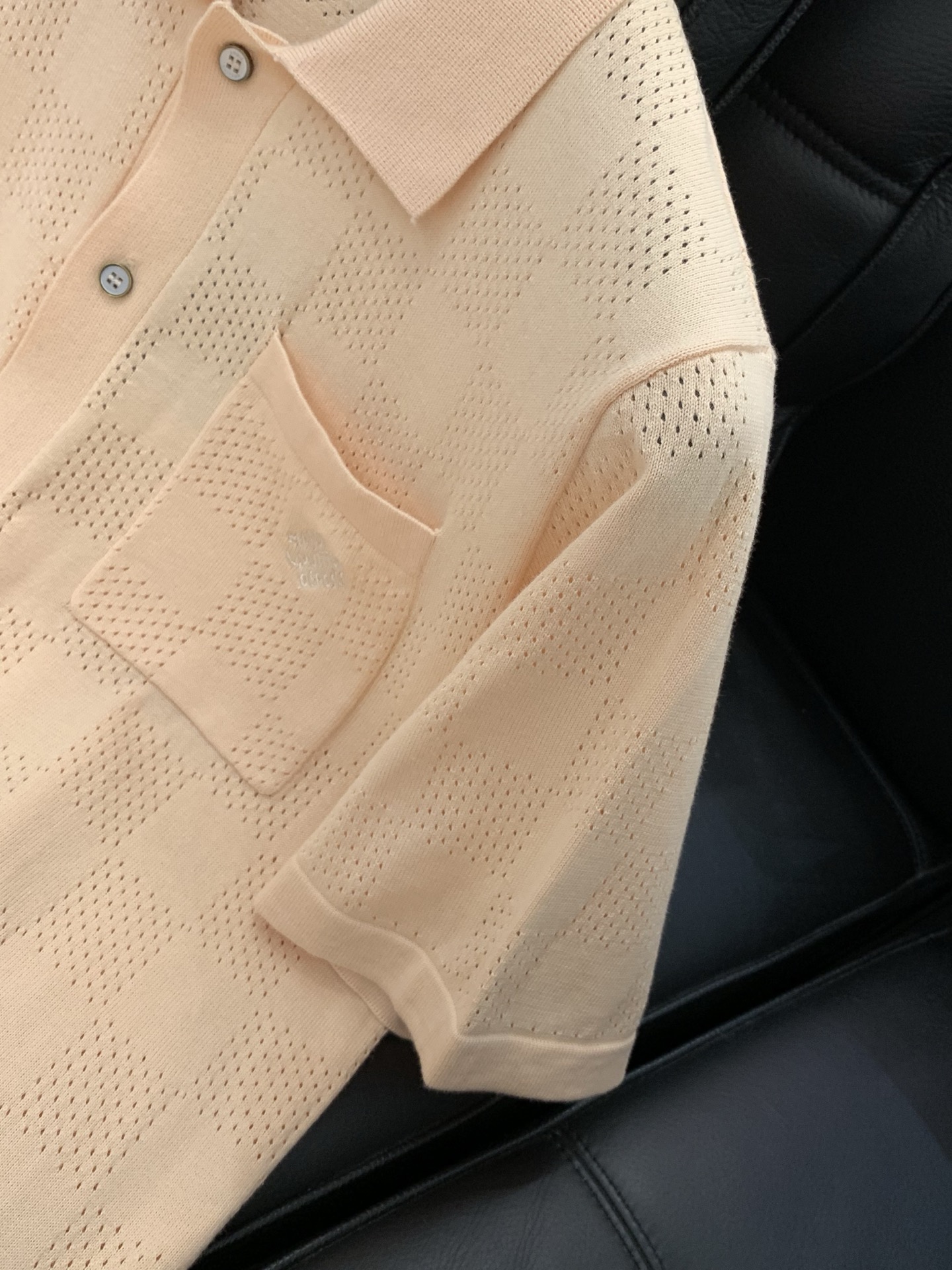 ，LouisVuitton 路易威登，2026春季最新款，专柜同步有售，原单狠货，时尚休闲针织开衫短袖，