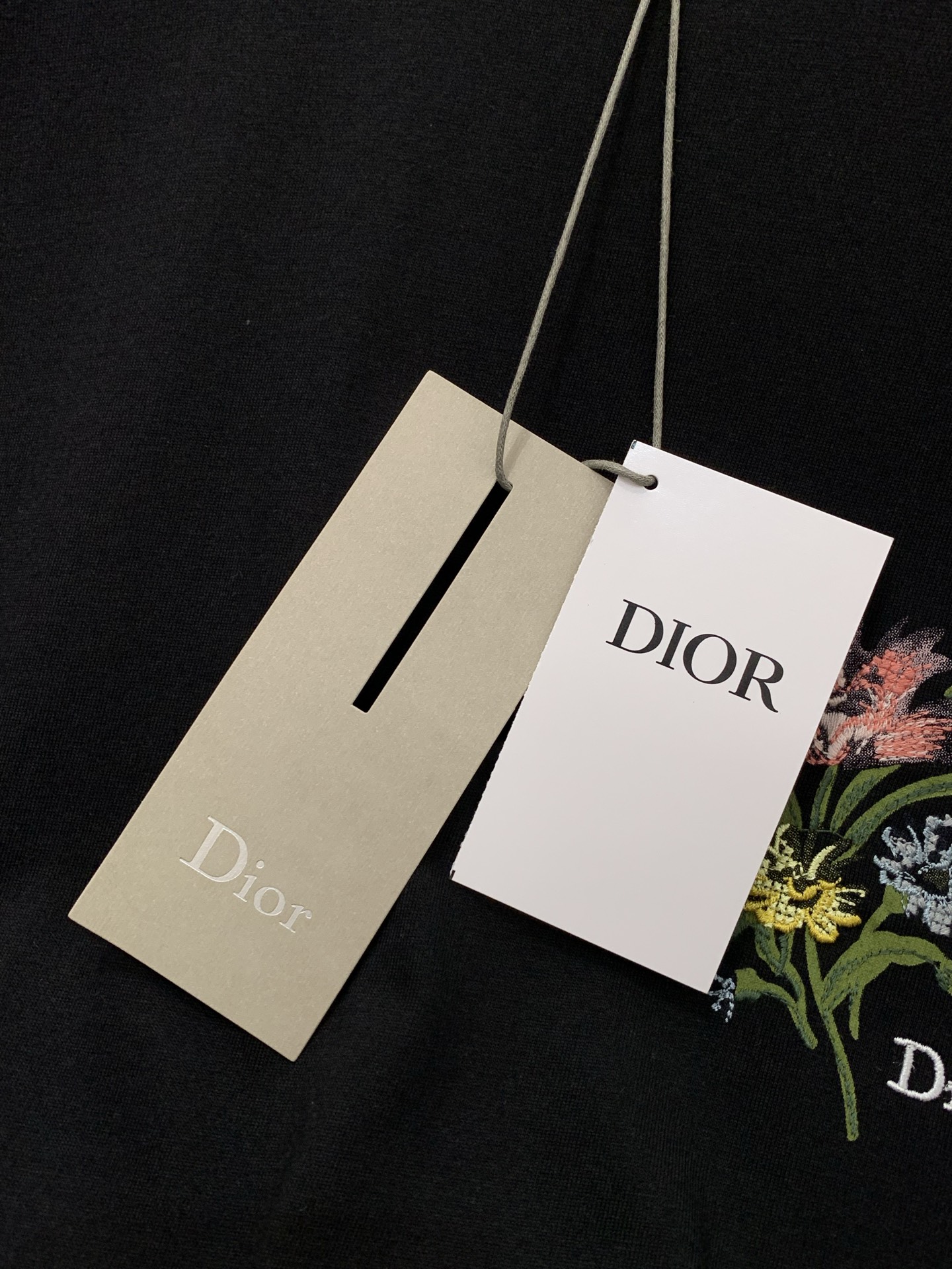，Dior 迪奥， 2026夏季新品，专柜同步有售，简约时尚休闲圆领短袖T恤，原版进口面料，舒适透气，顶