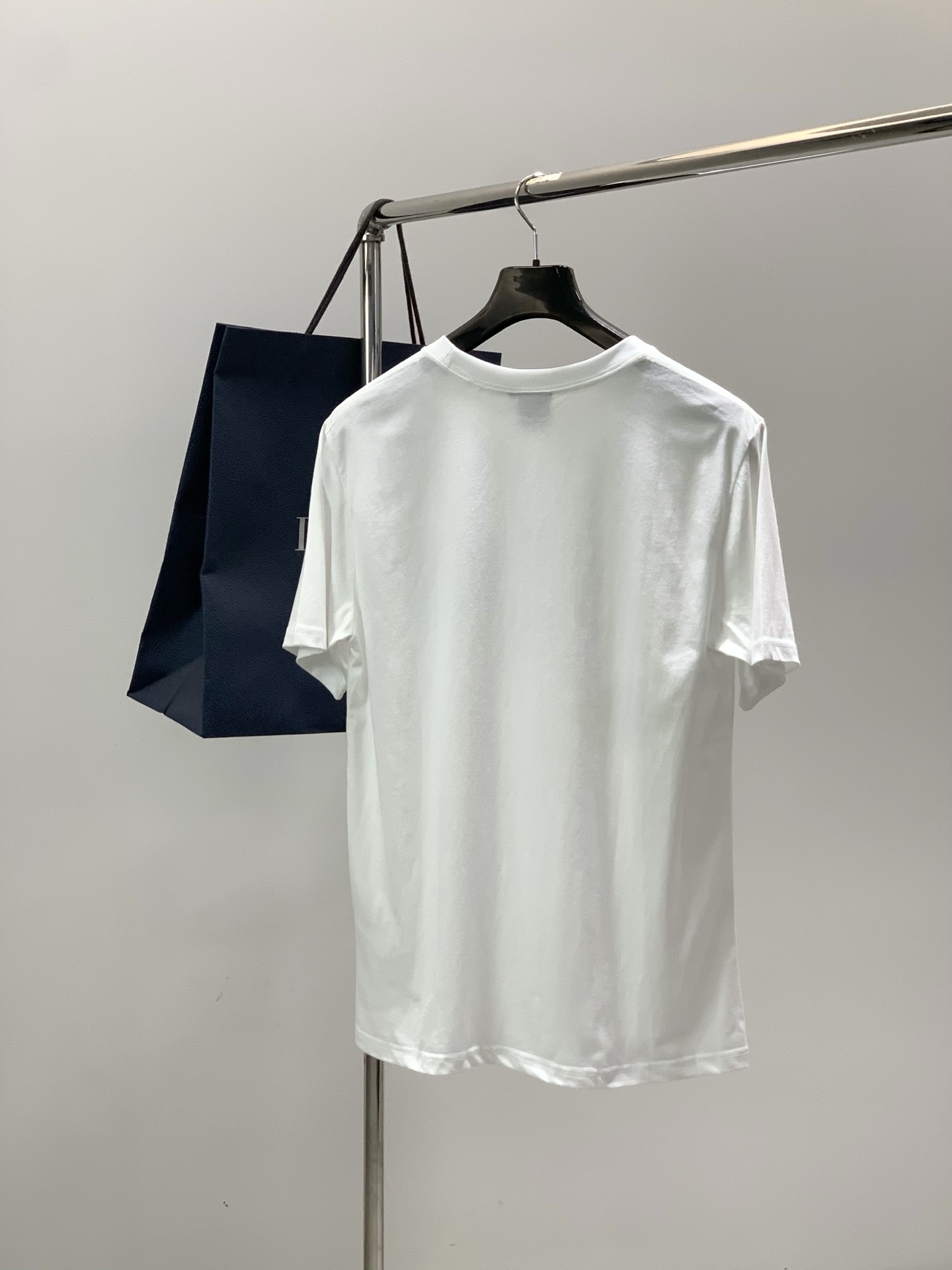 ，Dior 迪奥， 2026夏季新品，专柜同步有售，简约时尚休闲圆领短袖T恤，原版进口面料，舒适透气，顶