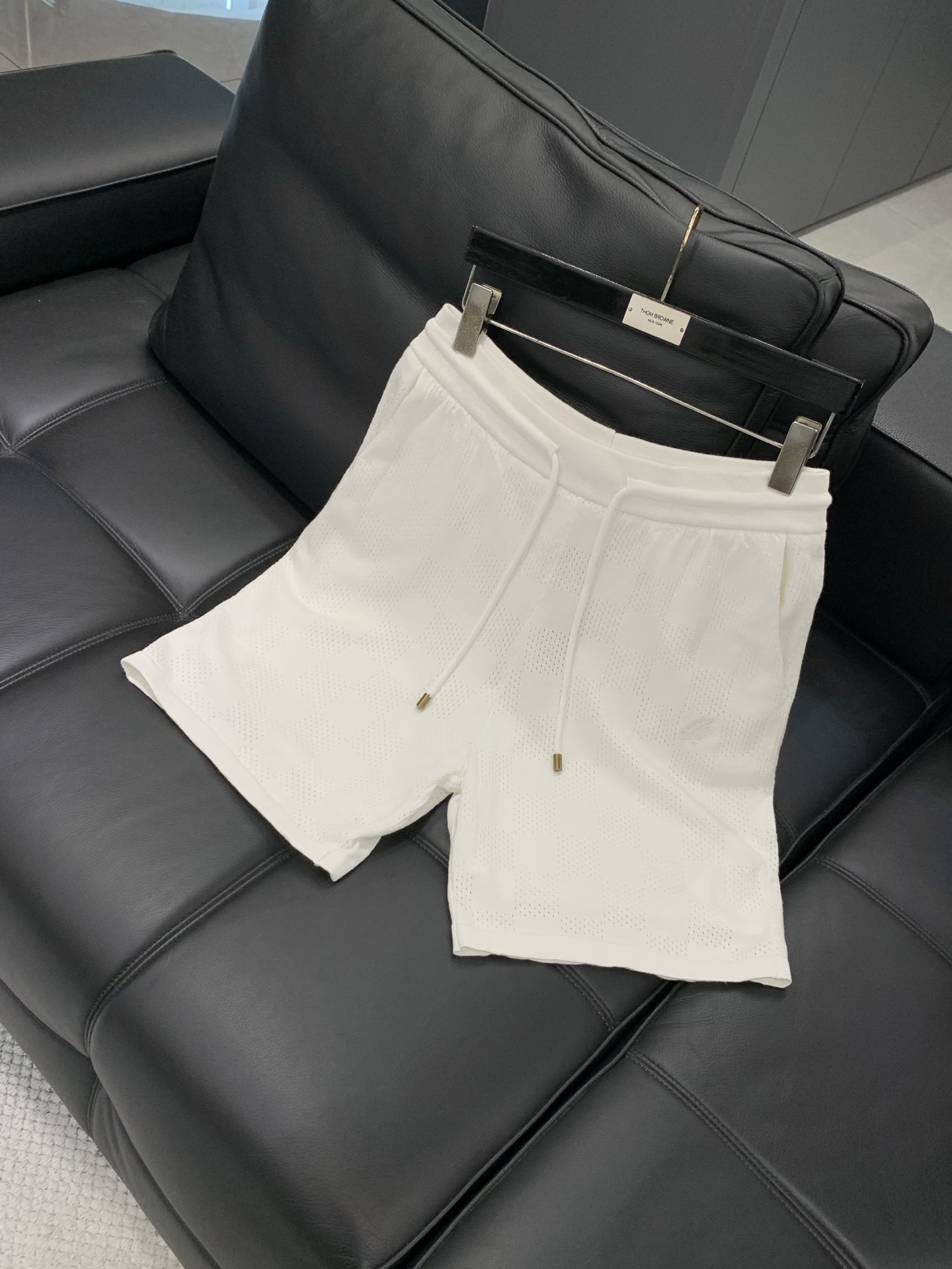 ，LouisVuitton 路易威登，2026春夏最新款，专柜同步有售，原单狠货，时尚休闲针织短裤，上身