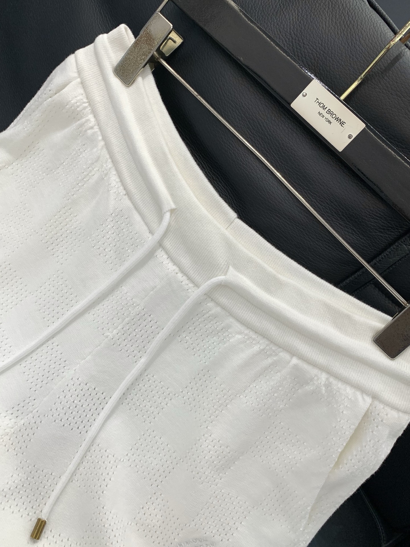 ，LouisVuitton 路易威登，2026春夏最新款，专柜同步有售，原单狠货，时尚休闲针织短裤，上身