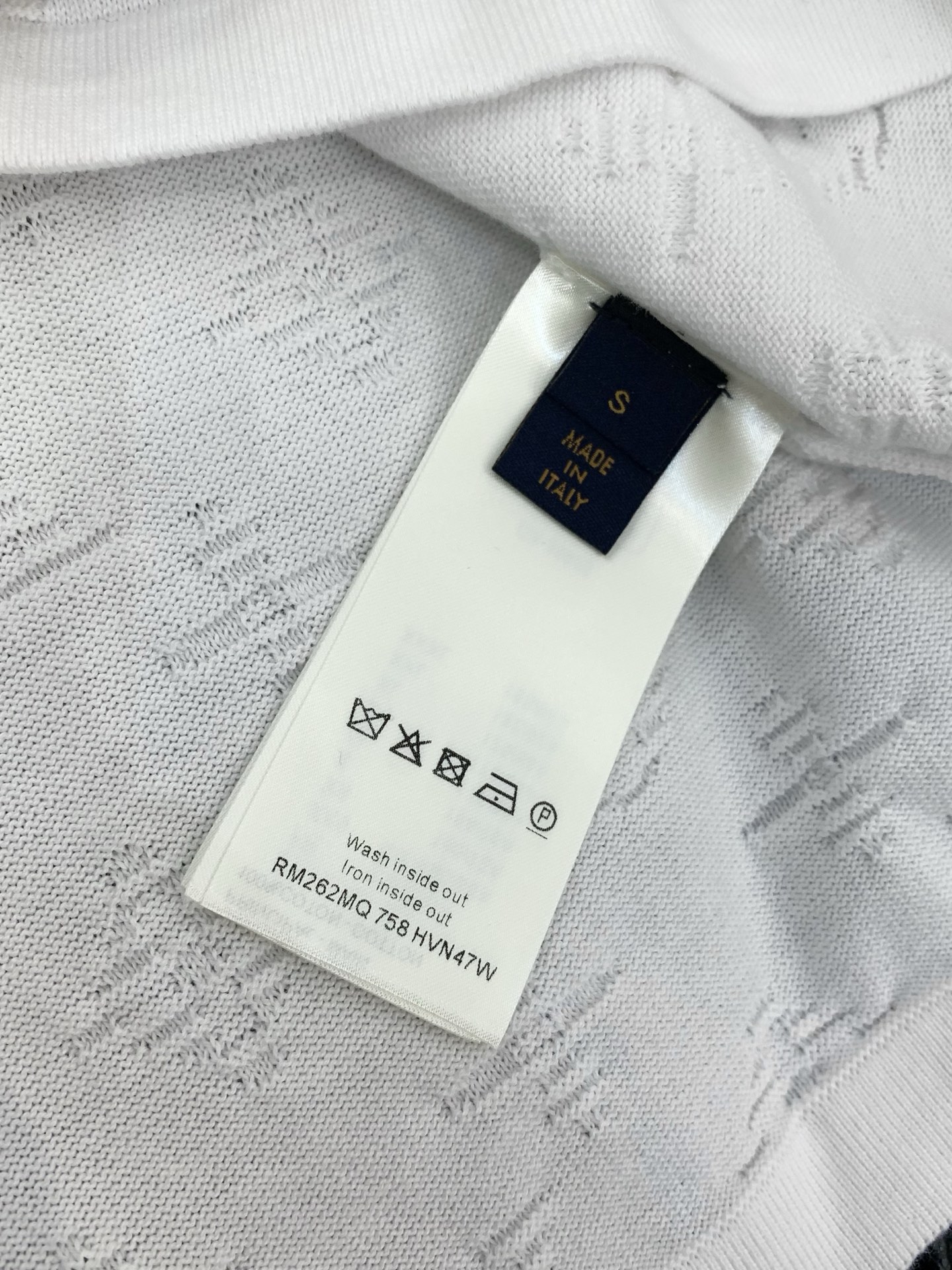 ，LouisVuitton 路易威登，2026春季最新款，专柜同步有售，原单狠货，时尚休闲针织开衫短袖，