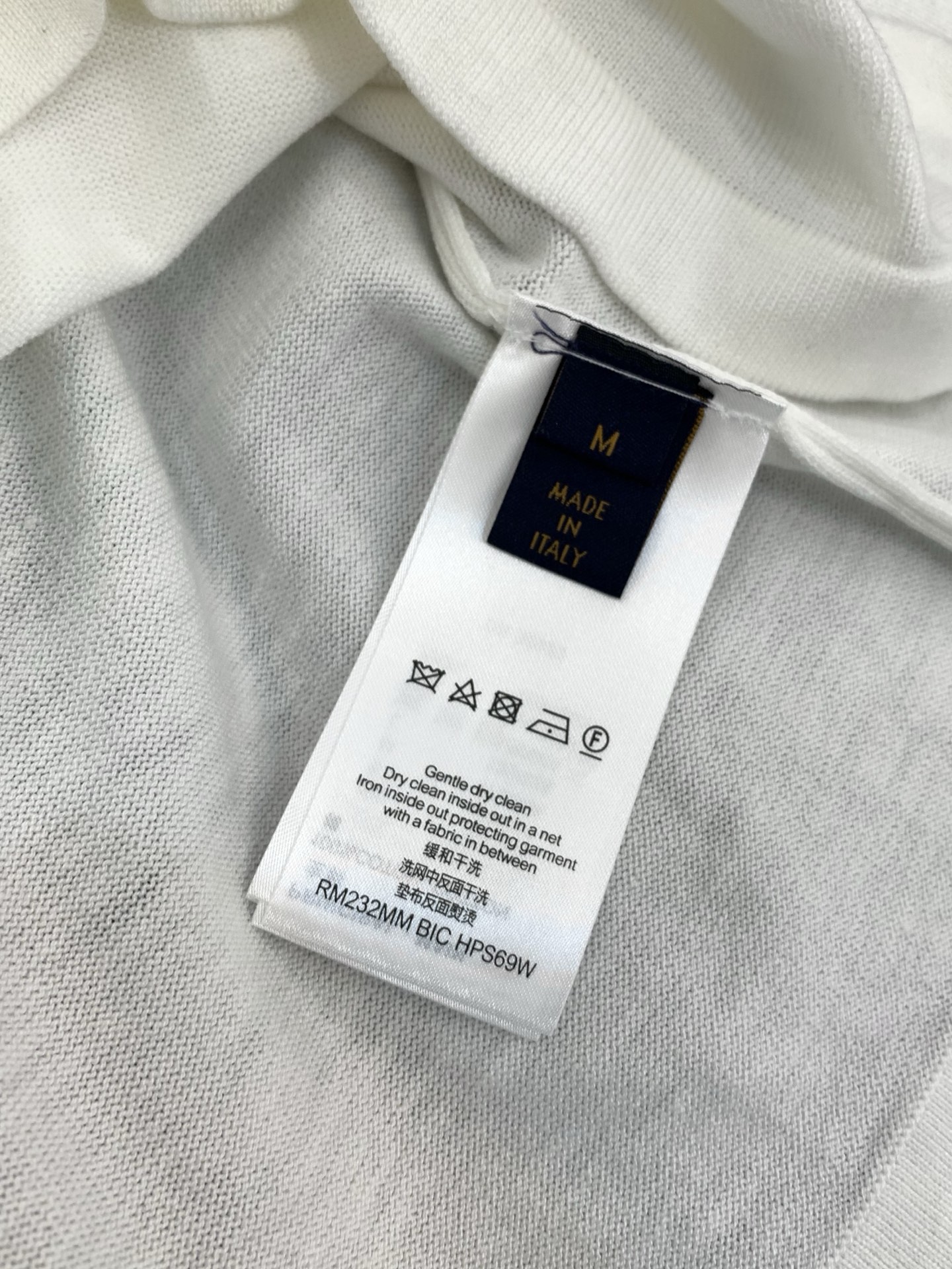 ，LouisVuitton 路易威登，2026春季最新款，专柜同步有售，原单狠货，时尚休闲针织圆领短袖，