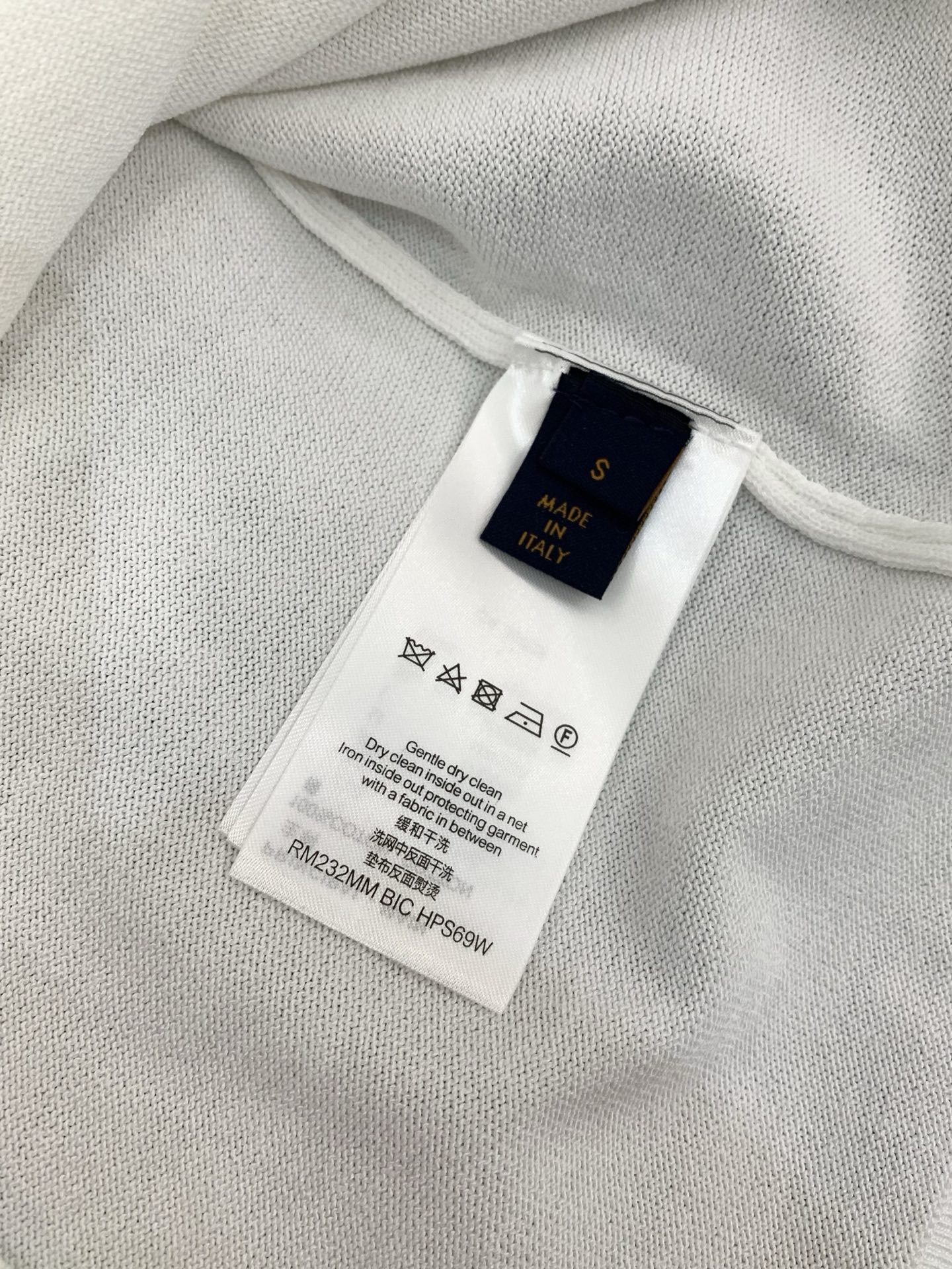 ，LouisVuitton 路易威登，2026春季最新款，专柜同步有售，原单狠货，时尚休闲针织圆领短袖，