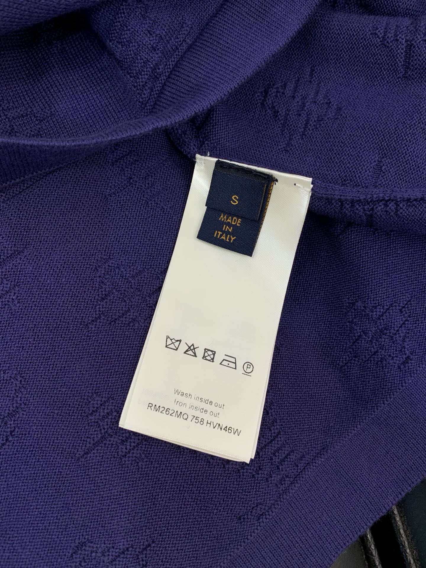 ，LouisVuitton 路易威登，2026春季最新款，专柜同步有售，原单狠货，时尚休闲针织圆领短袖，