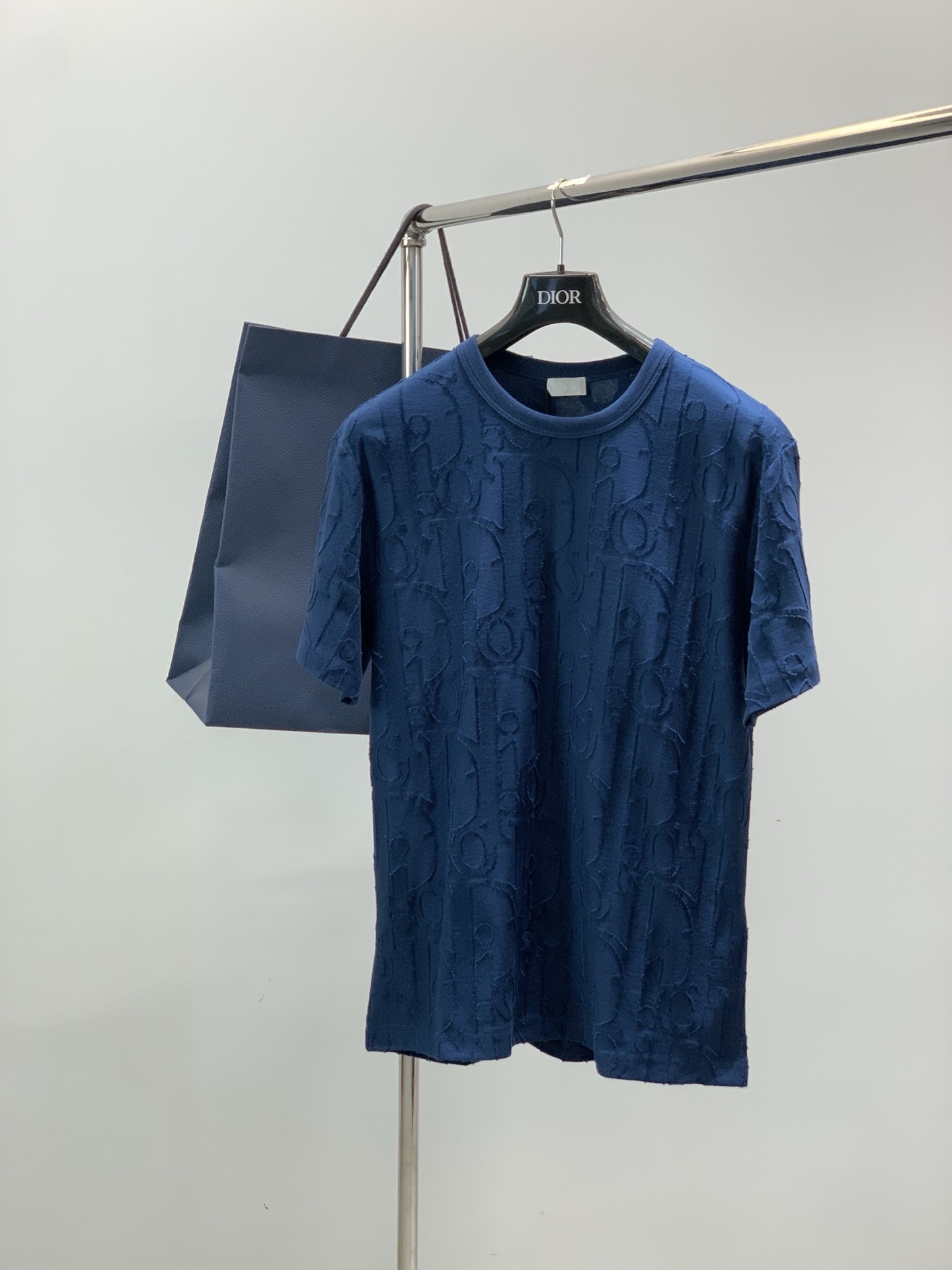 ，Dior 迪奥， 2026夏季新品，专柜同步有售，简约时尚休闲圆领短袖T恤，原版进口面料，舒适透气，顶