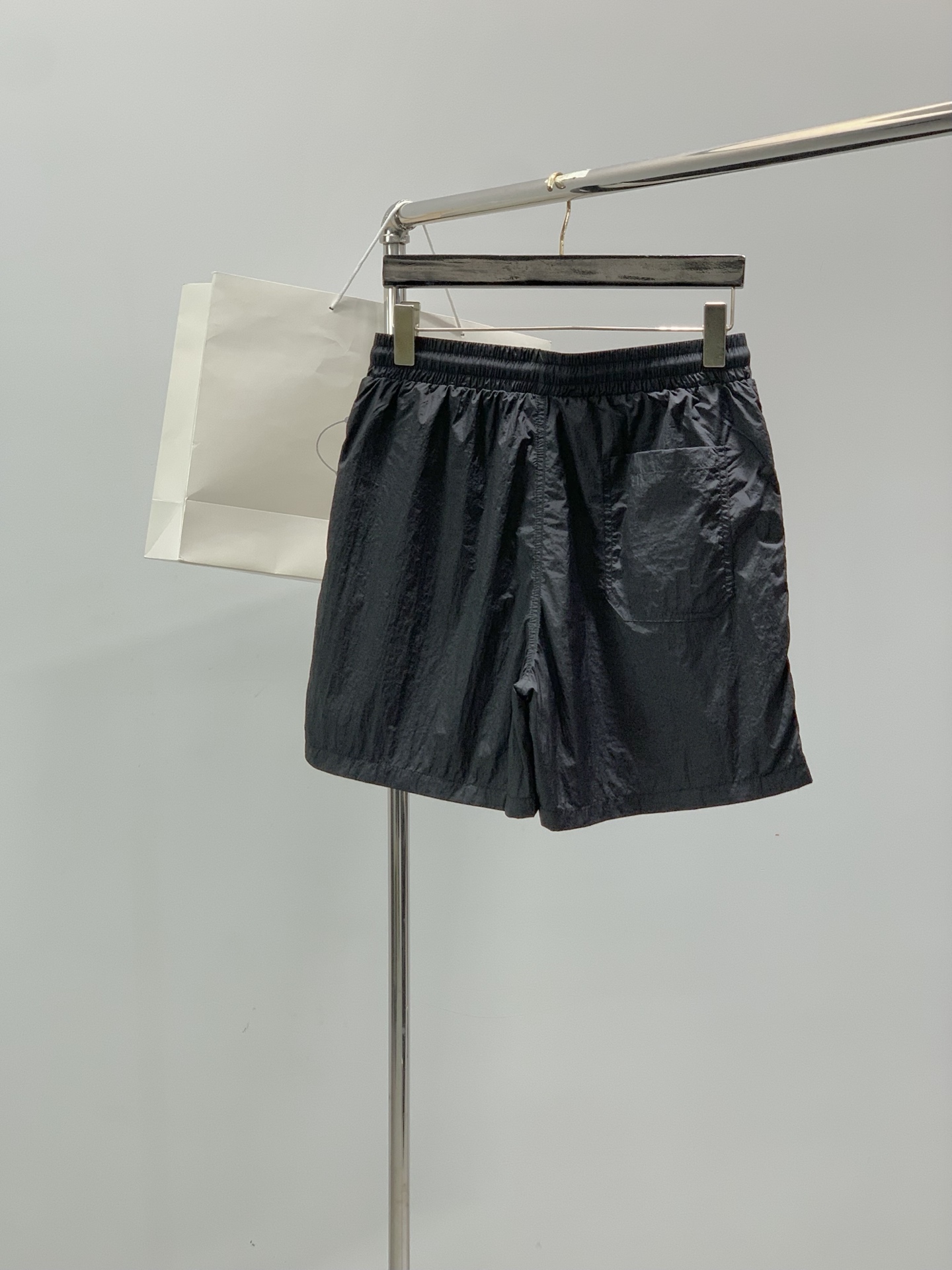 一套，PRADA 普拉达，2026夏季最新品，专柜同步有售，时尚休闲防晒服套装，进口原版面料，做工极为复