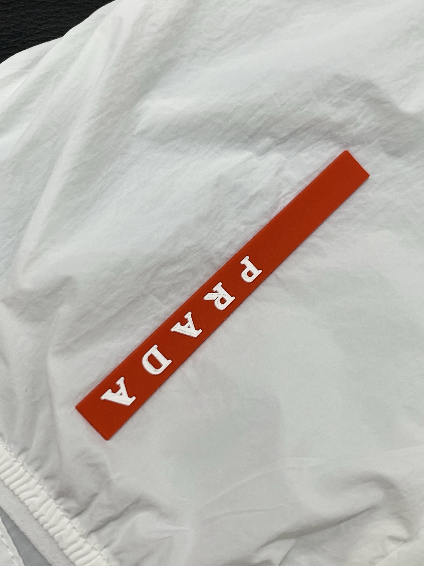 一套，PRADA 普拉达，2026夏季最新品，专柜同步有售，时尚休闲防晒服套装，进口原版面料，做工极为复
