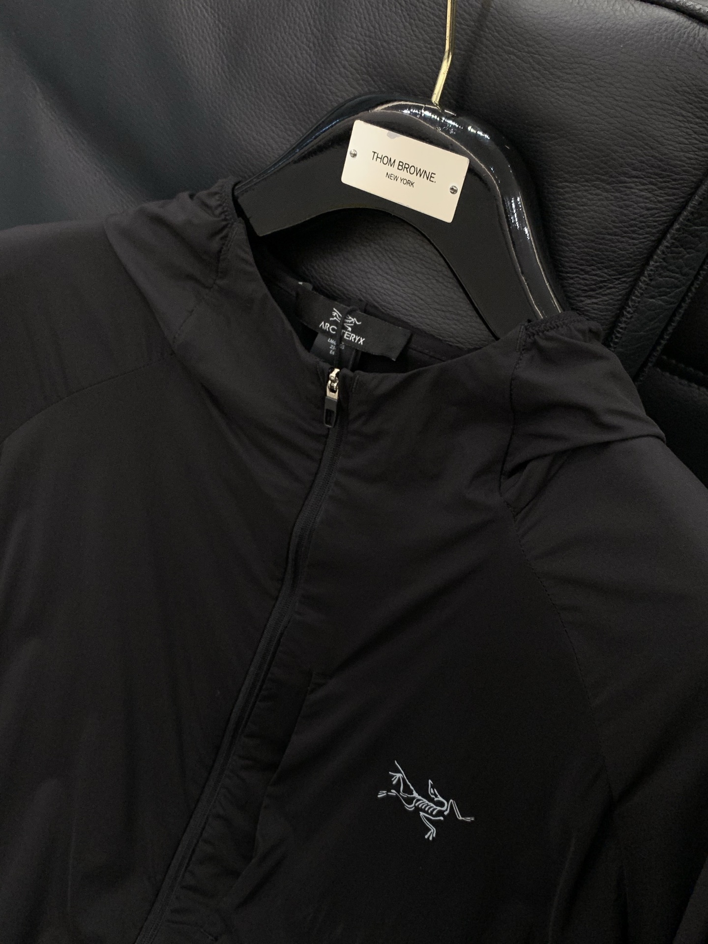 ，ARCTERYX 始祖鸟，2026夏季AW新品，时尚休闲连帽防晒服外套，专柜同步有售，原单狠货，进口原
