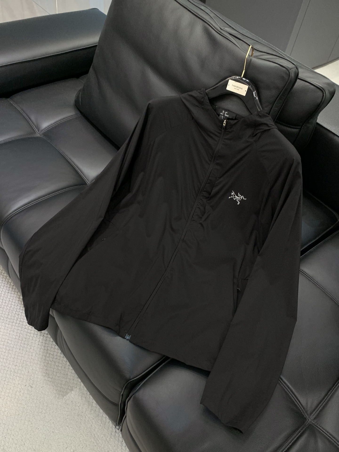 ，ARCTERYX 始祖鸟，2026夏季AW新品，时尚休闲连帽防晒服外套，专柜同步有售，原单狠货，进口原