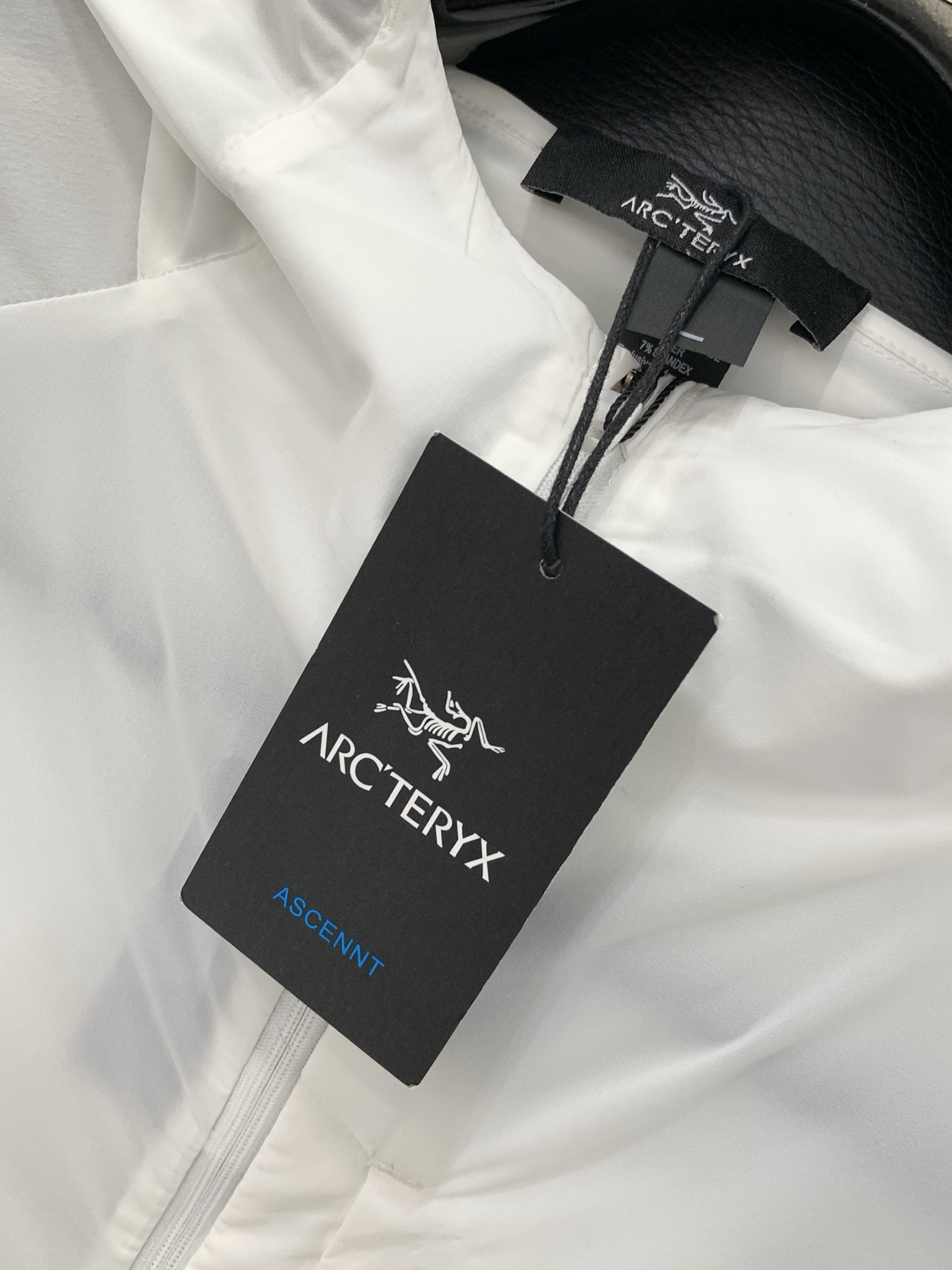 ，ARCTERYX 始祖鸟，2026夏季AW新品，时尚休闲连帽防晒服外套，专柜同步有售，原单狠货，进口原