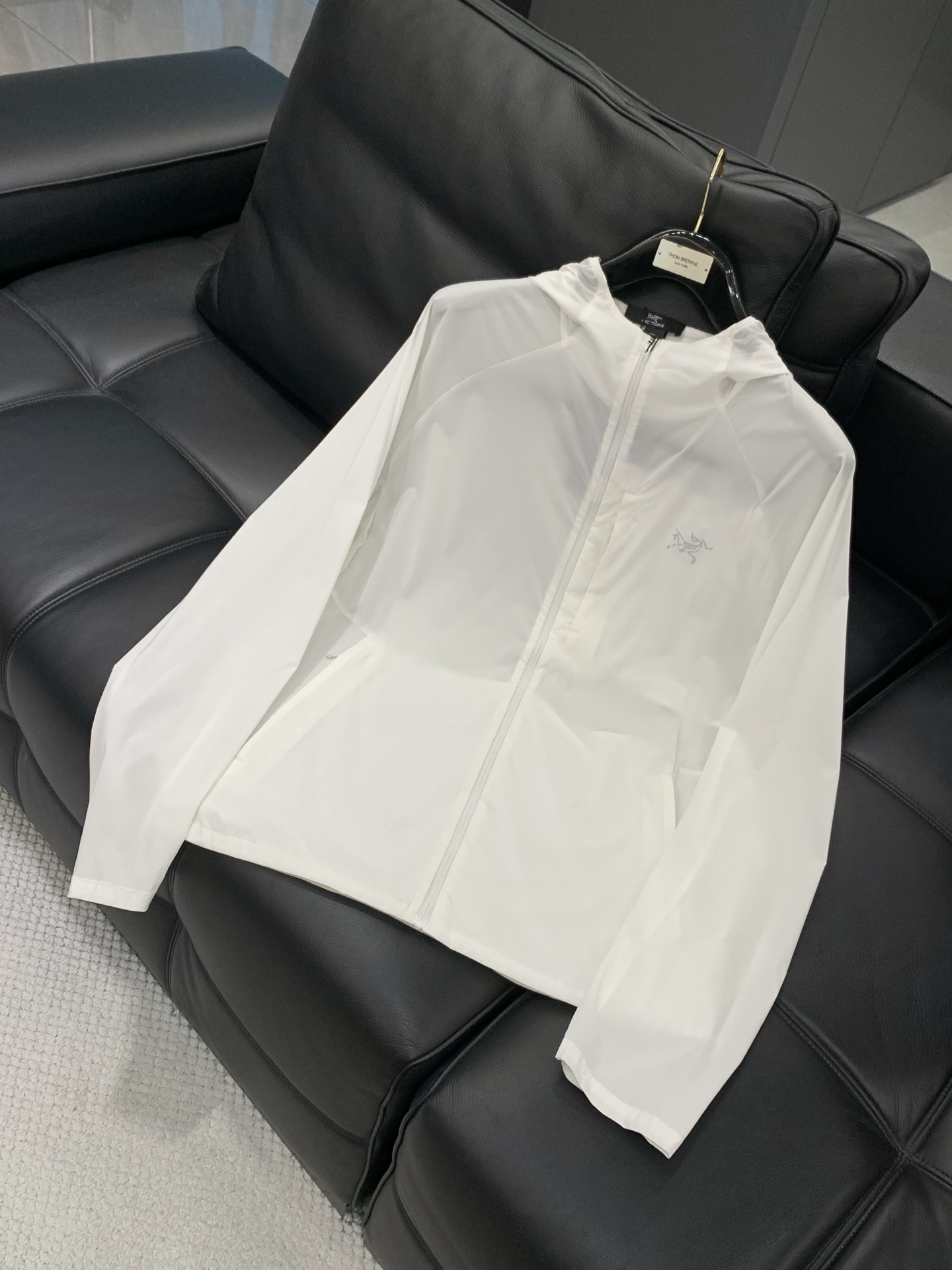 ，ARCTERYX 始祖鸟，2026夏季AW新品，时尚休闲连帽防晒服外套，专柜同步有售，原单狠货，进口原