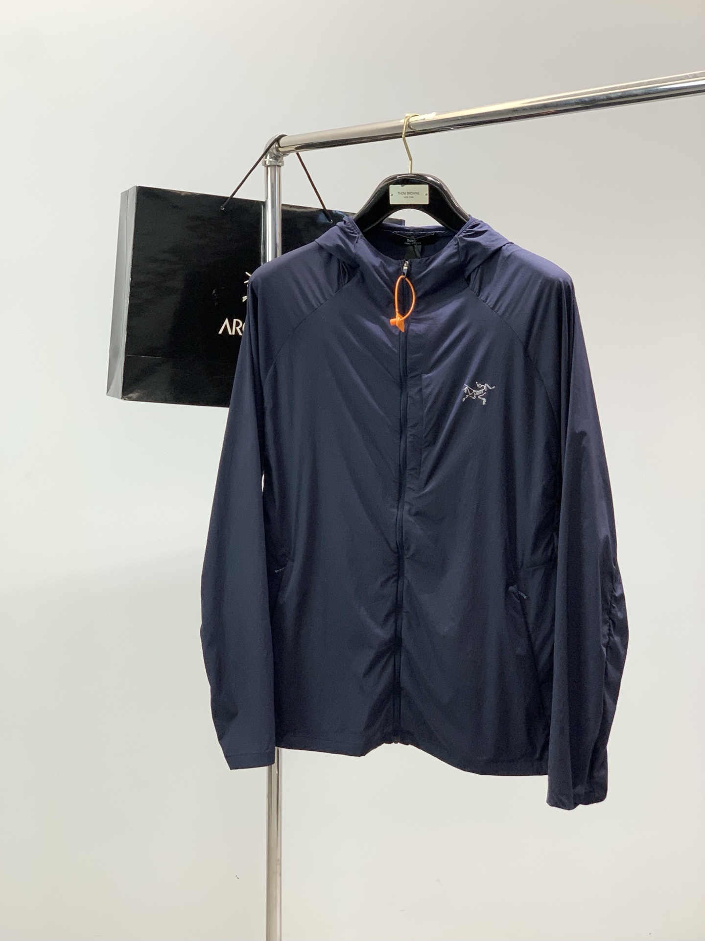 ，ARCTERYX 始祖鸟，2026夏季AW新品，时尚休闲连帽防晒服外套，专柜同步有售，原单狠货，进口原