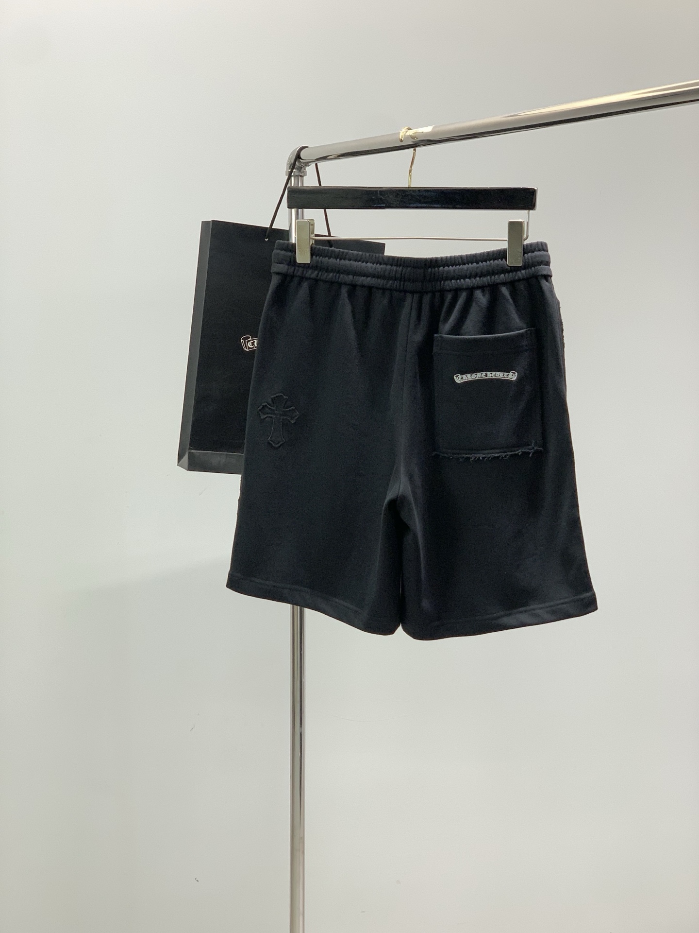 ，Chrome Hearts 克罗心，2026夏季新品，专柜同步有售，原单狠货，时尚休闲短裤，采用进口原