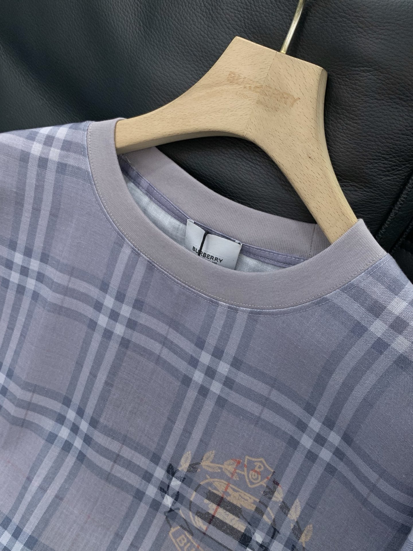一套，Burberry 巴宝莉，2026夏季最新品，专柜同步有售，原单狠货，时尚休闲套装，进口原版面料，