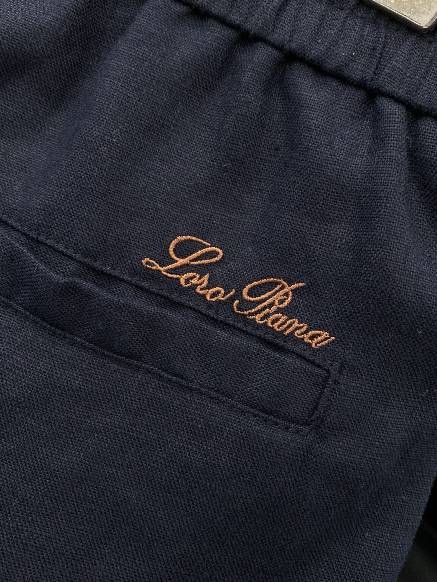 ，Loro Piana(Loro Piana )，2026夏季最新品，专柜同步有售，原单狠货，时尚休闲短