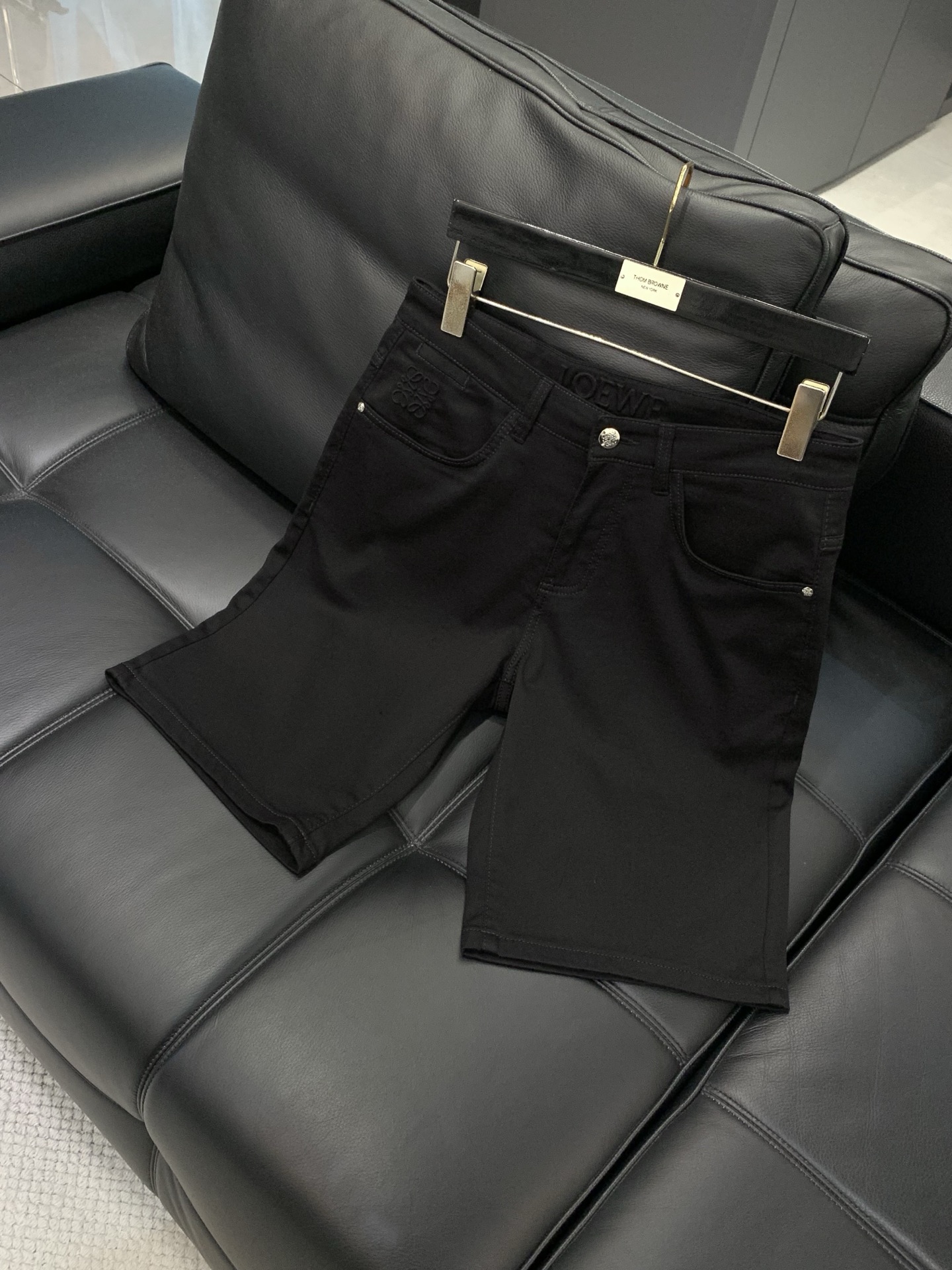 ，Loewe罗意威，2026夏季新品，专柜同步有售，原单狠货，时尚休闲短裤，采用进口原版面料，顶级刺绣🪡