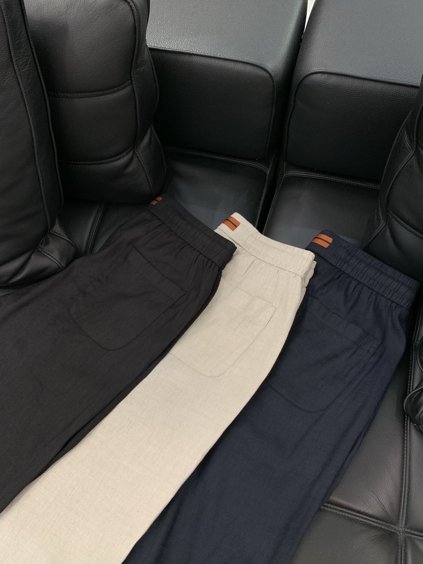 ，杰尼亚 Zegna，2026春季最新品，专柜同步有售，原单狠货，时尚休闲裤，采用进口原版面料，舒适透气