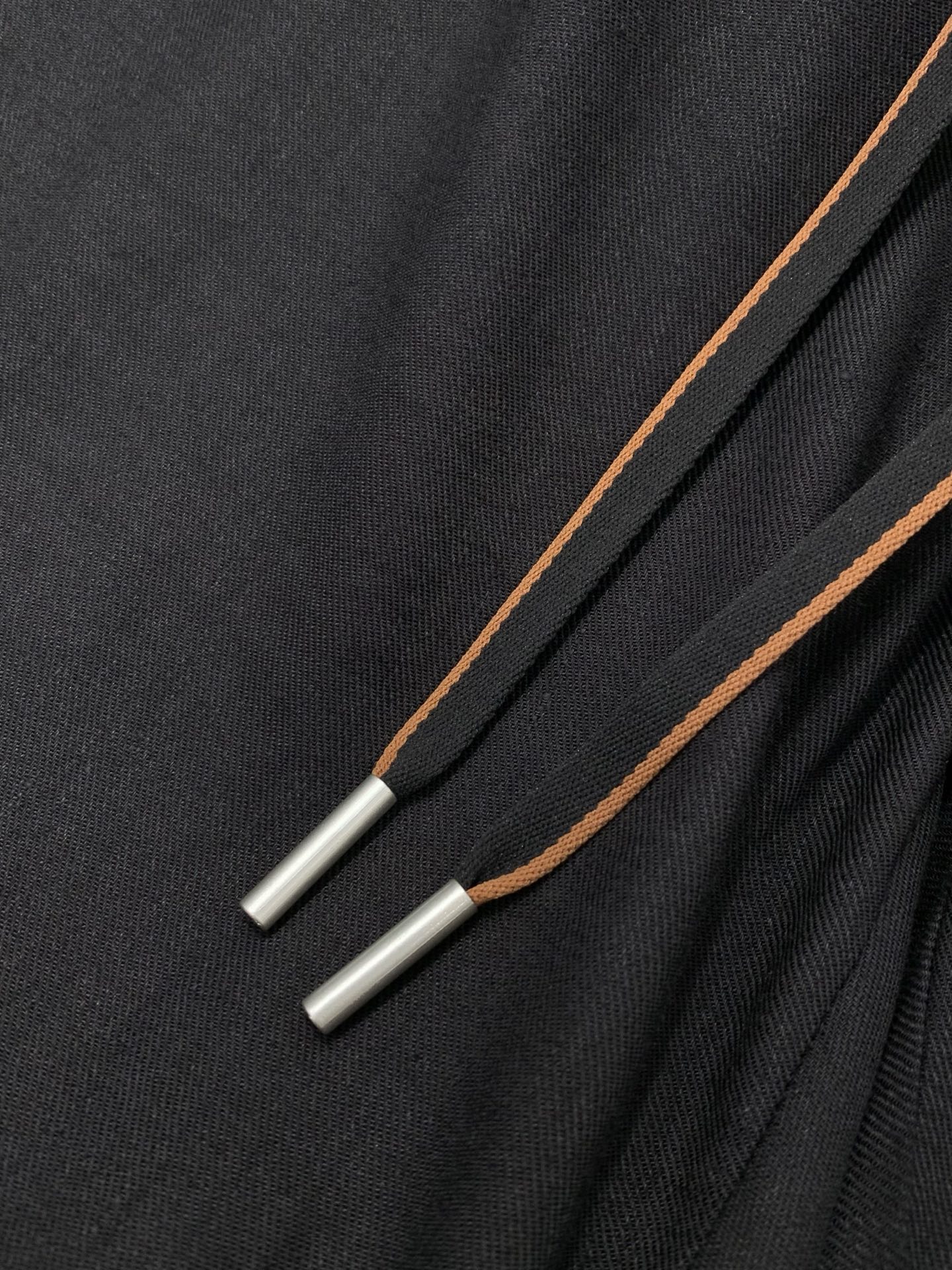 ，杰尼亚 Zegna，2026春季最新品，专柜同步有售，原单狠货，时尚休闲裤，采用进口原版面料，舒适透气