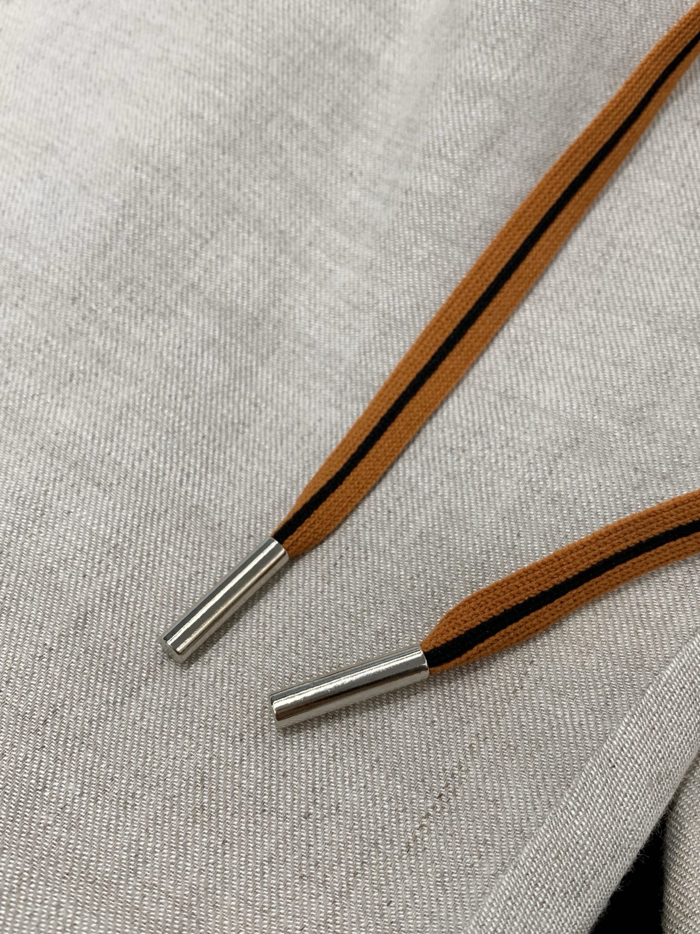 ，杰尼亚 Zegna，2026春季最新品，专柜同步有售，原单狠货，时尚休闲裤，采用进口原版面料，舒适透气