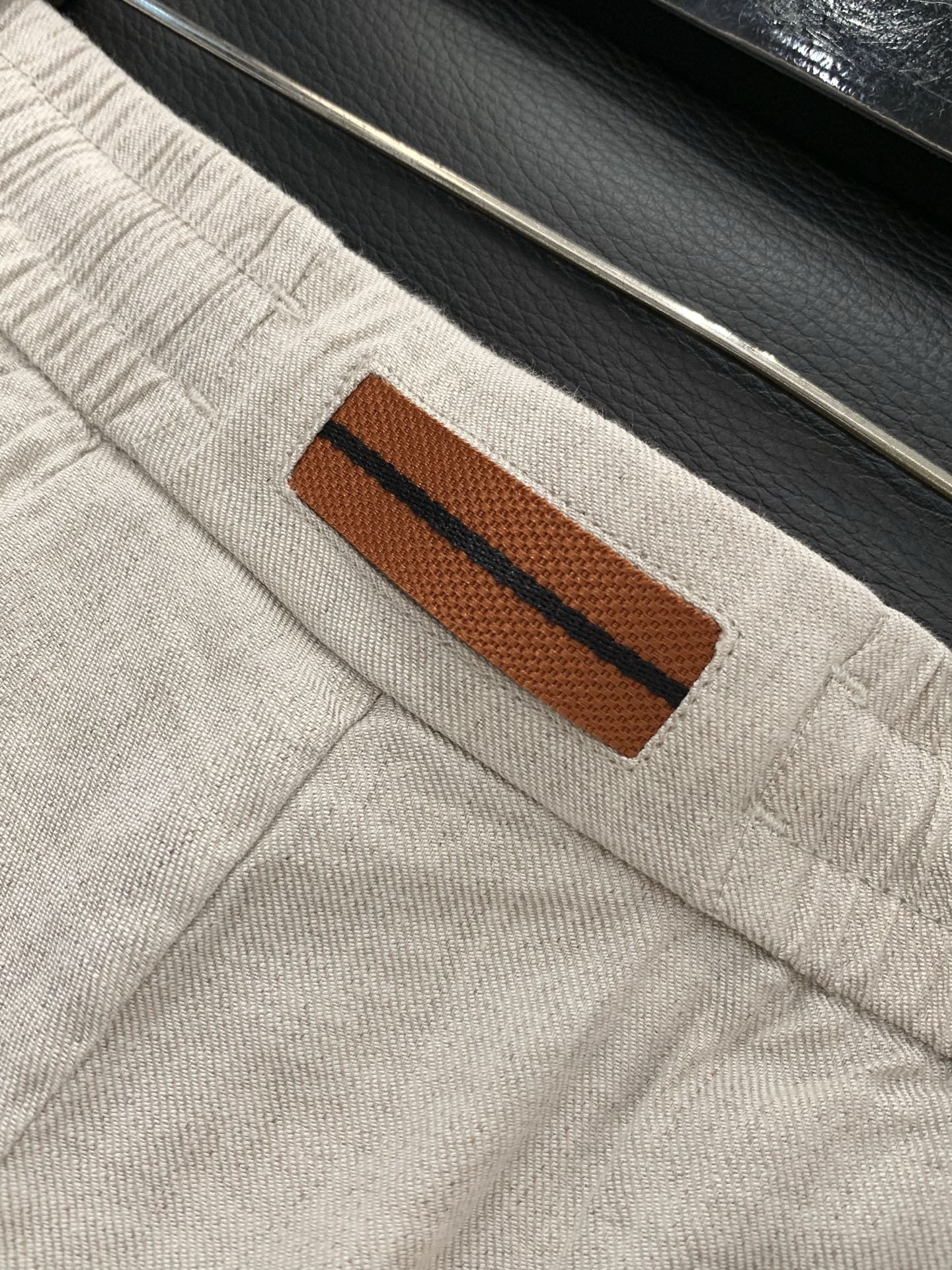 ，杰尼亚 Zegna，2026春季最新品，专柜同步有售，原单狠货，时尚休闲裤，采用进口原版面料，舒适透气