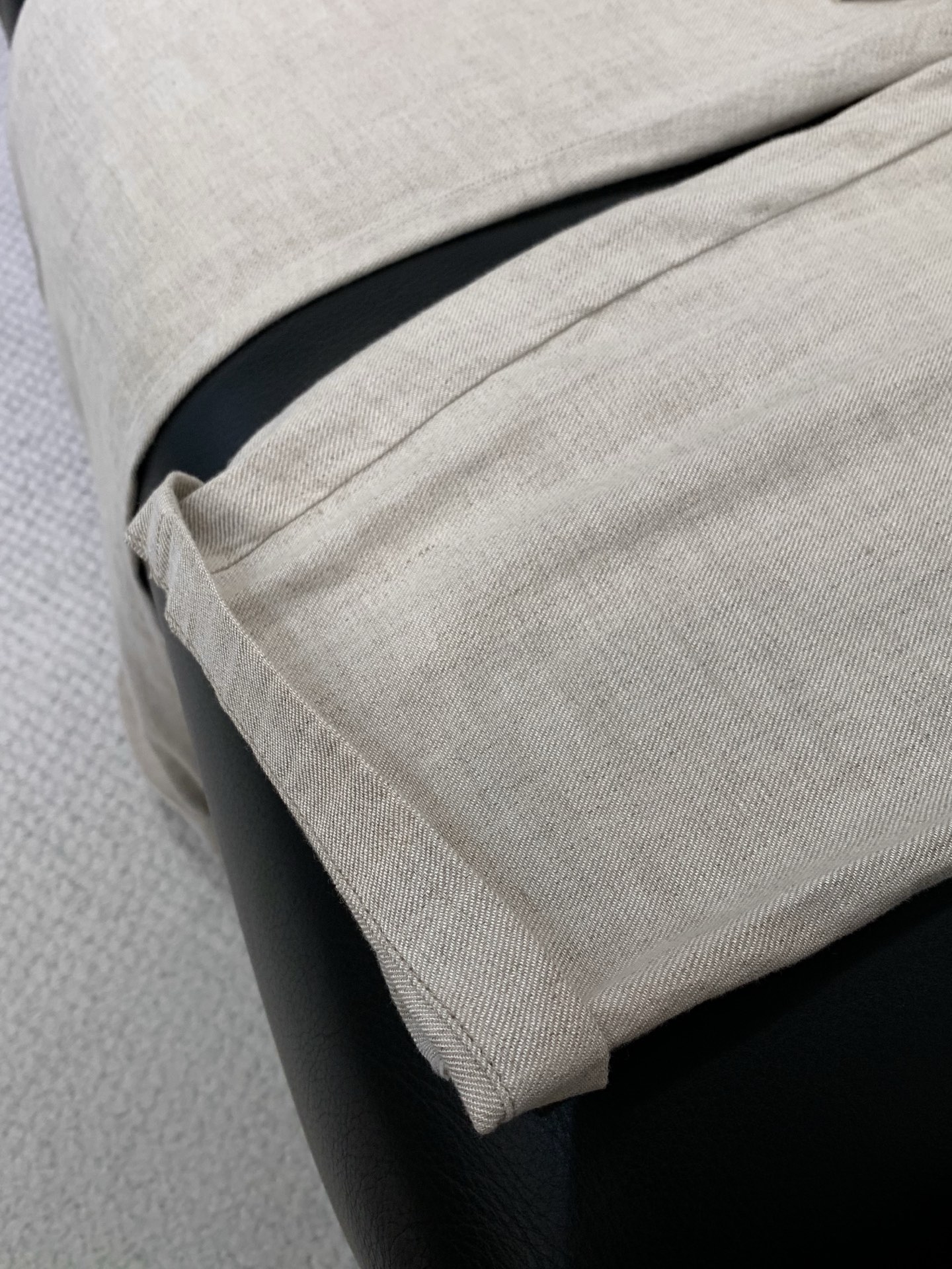 ，杰尼亚 Zegna，2026春季最新品，专柜同步有售，原单狠货，时尚休闲裤，采用进口原版面料，舒适透气