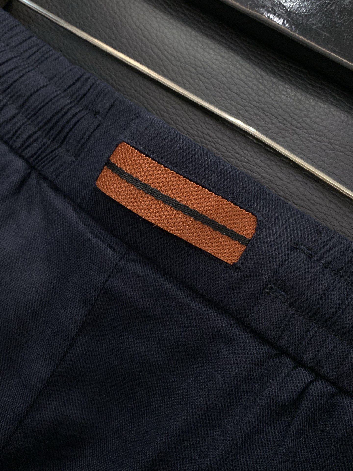 ，杰尼亚 Zegna，2026春季最新品，专柜同步有售，原单狠货，时尚休闲裤，采用进口原版面料，舒适透气