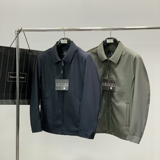 ,ZEGNA 杰尼亚 翻领商务深蓝色休闲行政夹克外套!简约时尚的三维裁剪,工艺独特,看似简单,实际人工造 ,ZEGNA 杰尼亚 翻领商务深蓝色休闲行政夹克外套!简约时尚的三维裁剪,工艺独特,看似简单,实际人工造