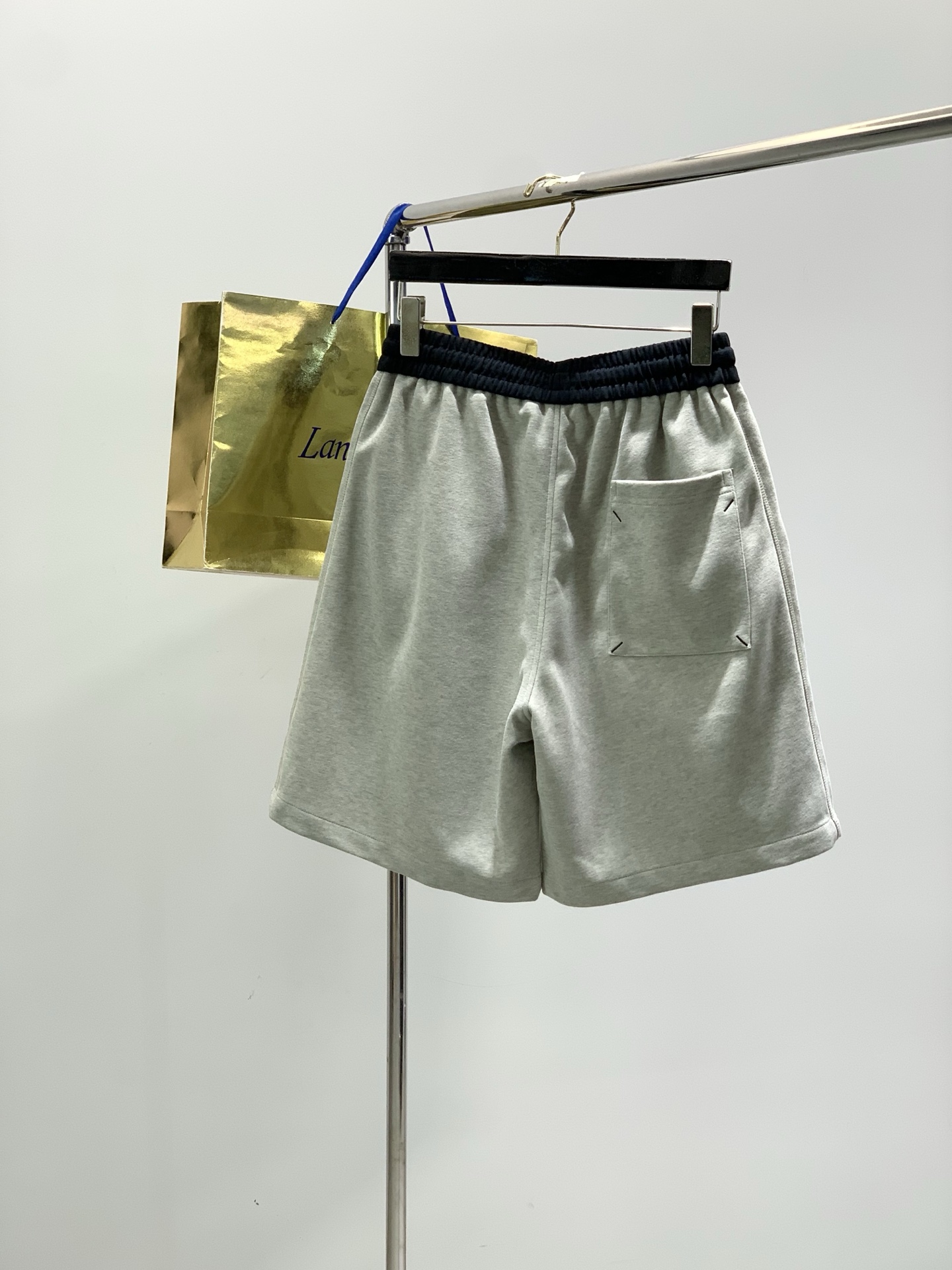 ，Maison Margiela马吉拉，2026夏季最新品，时尚休闲短裤，专柜同步有售，原单狠货，采用进