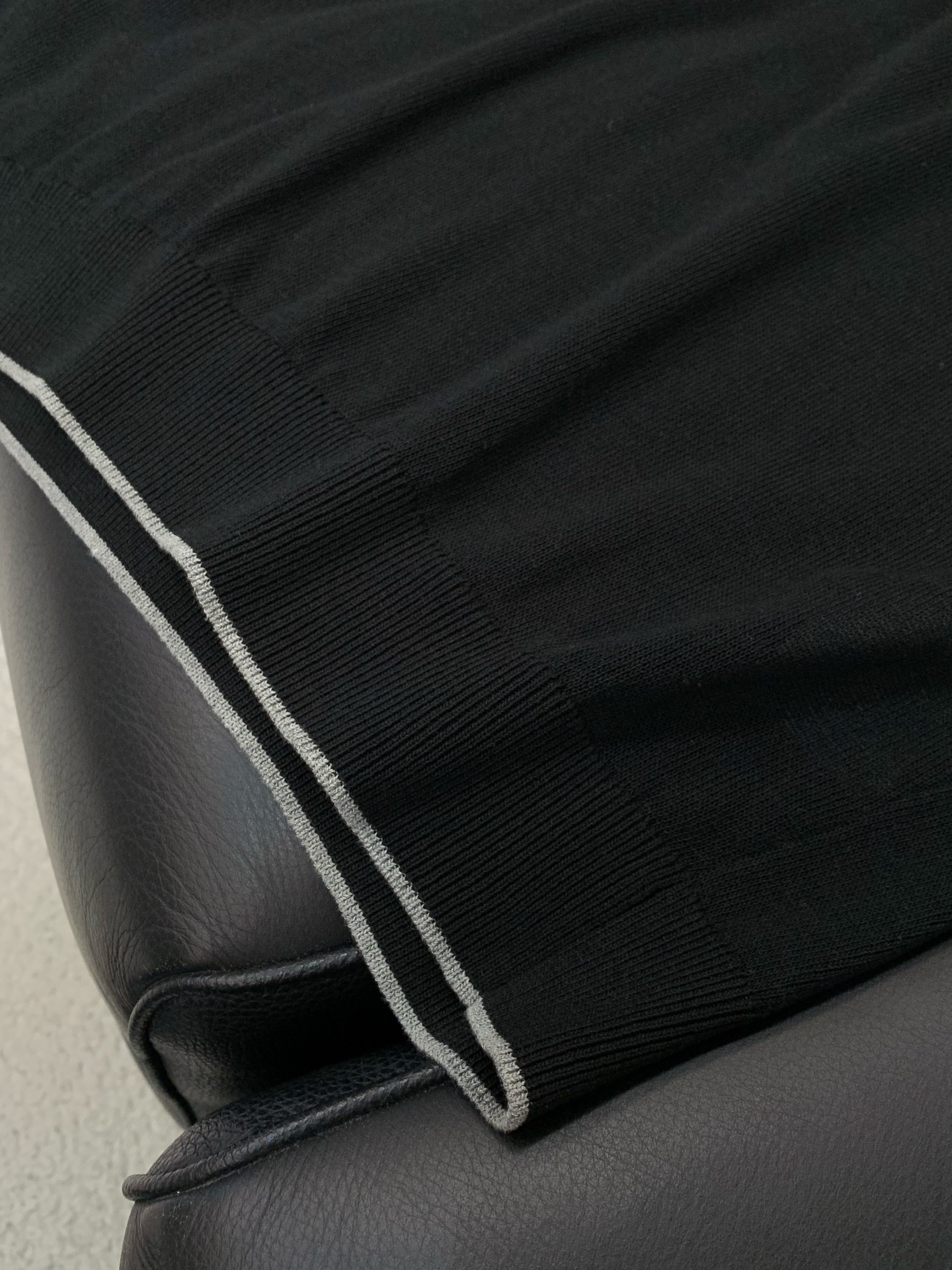 ，BC黑色圆领针织衫材质 亚麻混纺尺码M-3XL 尺寸	M	  L	     XL	  2XL	3XL	