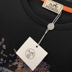 ,爱马仕蓝色圆领短袖材质 丝光棉尺码M-3XL尺码 肩宽 胸围 衣长 袖长 M 43 ,爱马仕蓝色圆领短袖材质 丝光棉尺码M-3XL尺码 肩宽 胸围 衣长 袖长 M 43