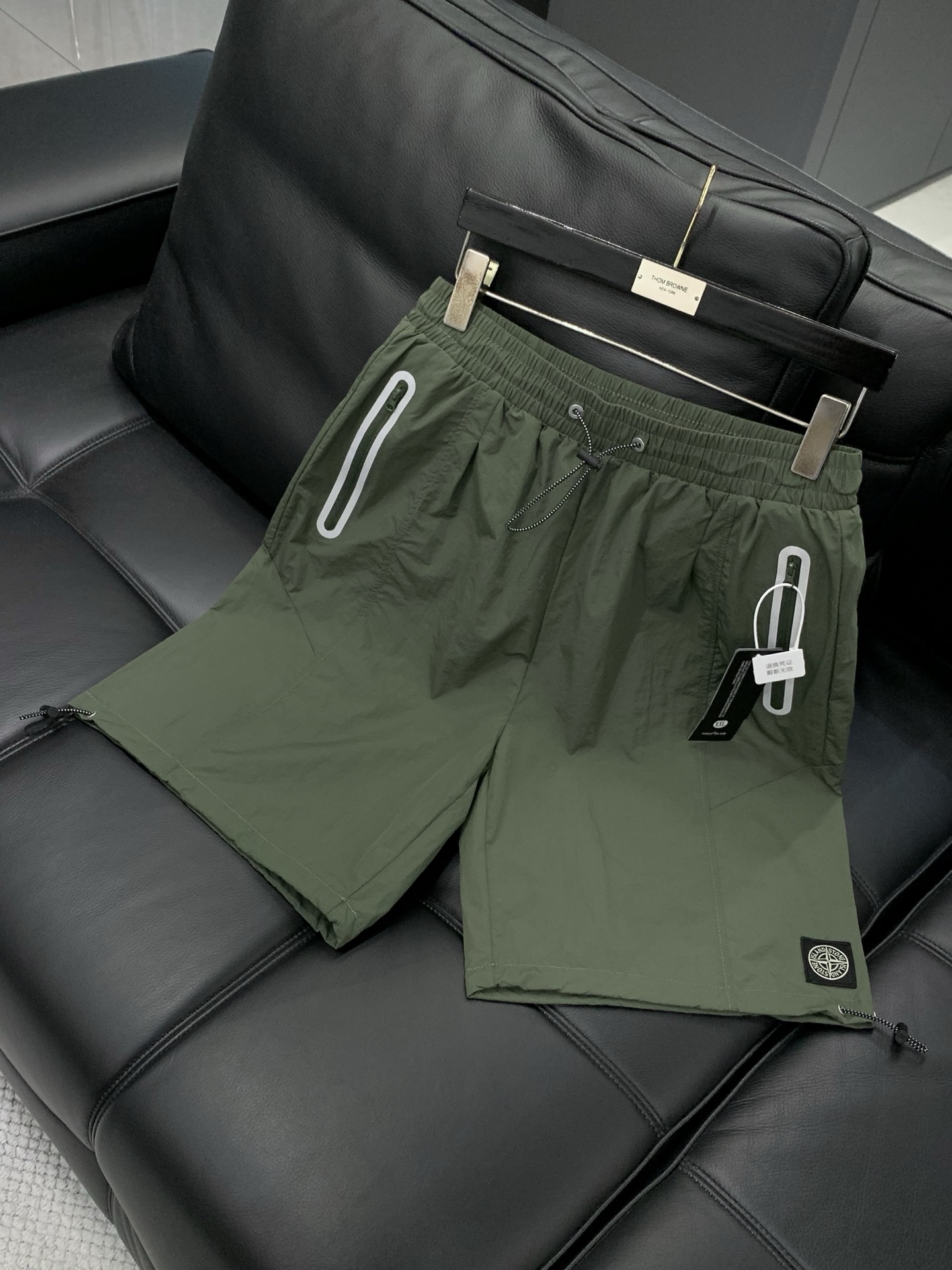 ，Stone Island石头岛，2026夏季最新款，专柜同步有售，原单狠货，爆款时尚休闲短裤，进口原版