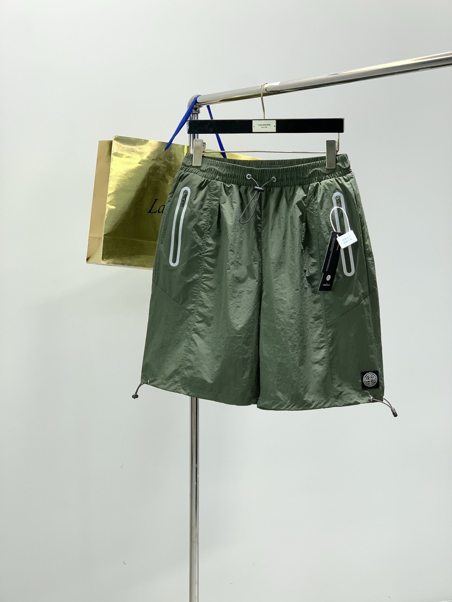 ，Stone Island石头岛，2026夏季最新款，专柜同步有售，原单狠货，爆款时尚休闲短裤，进口原版