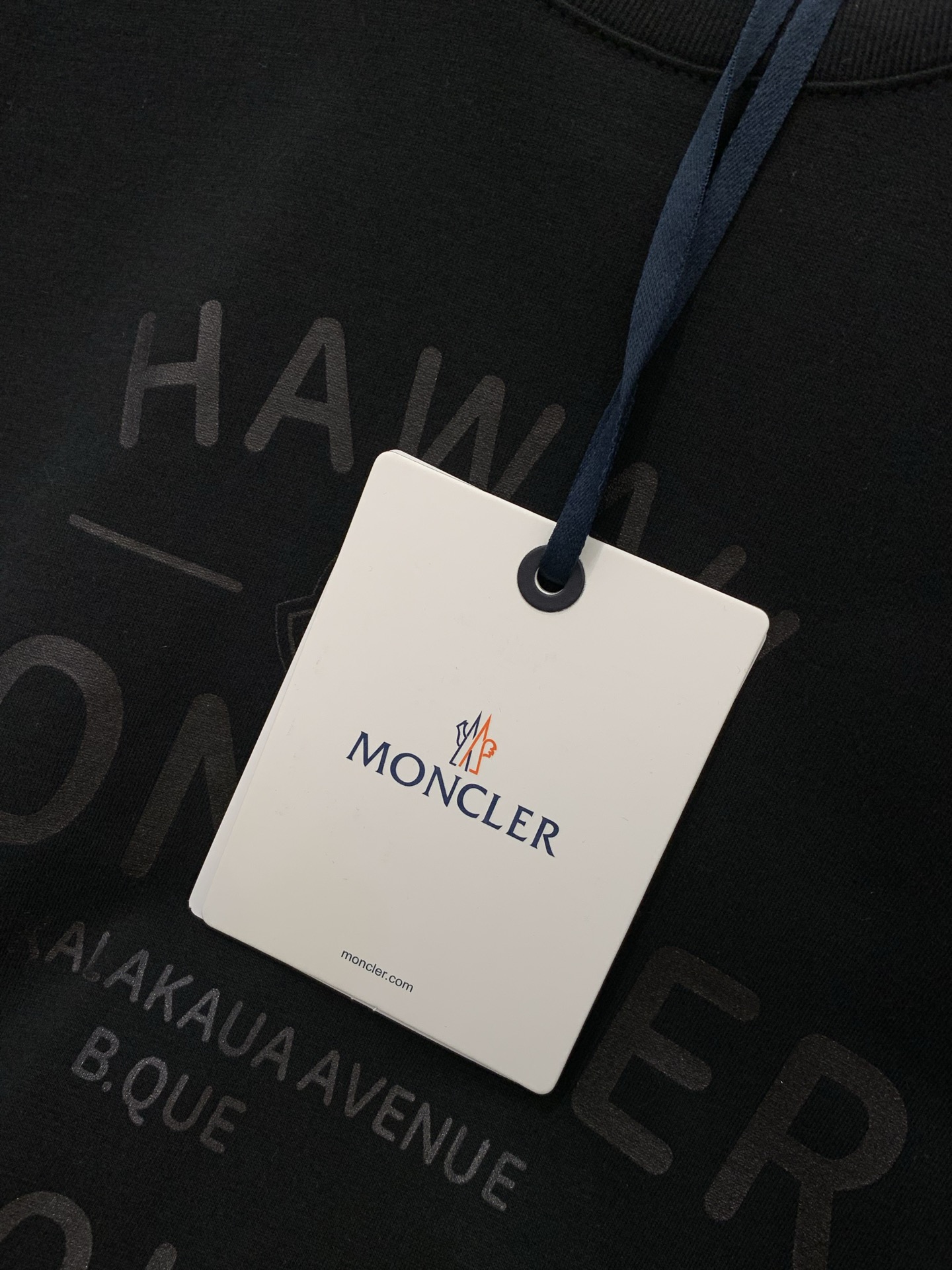 ，Moncler 蒙口，2026夏季最新品，专柜同步有售，原单狠货，时尚休闲圆领短袖T恤，上身舒适！吸睛
