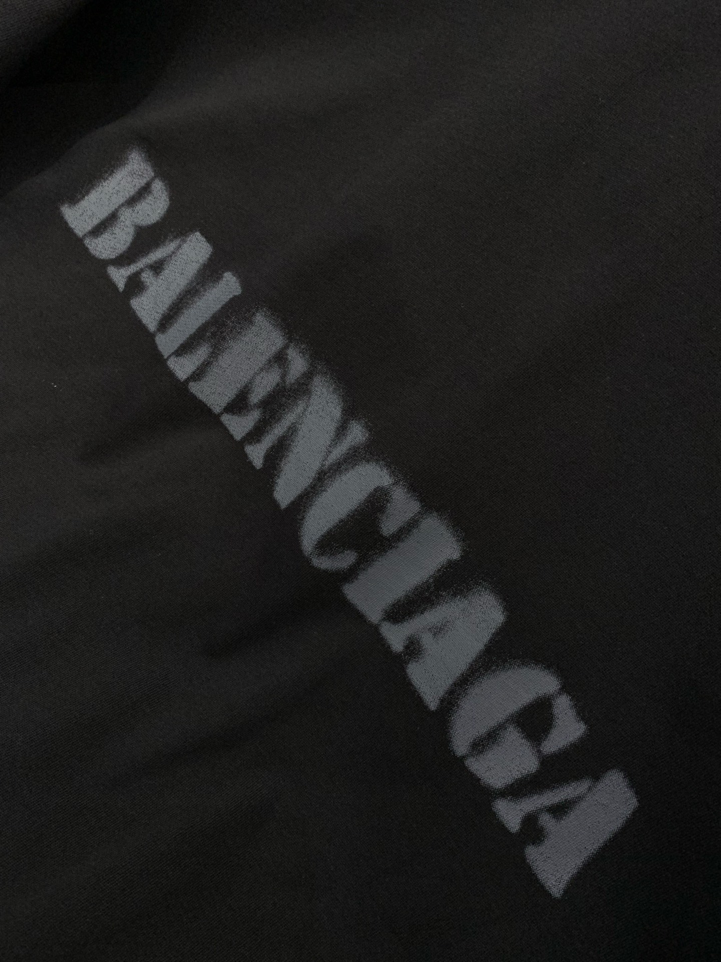 ，Balenciaga 巴黎世家，2026夏季最新款，专柜同步有售，原单狠货，爆款时尚休闲圆领短袖T恤，