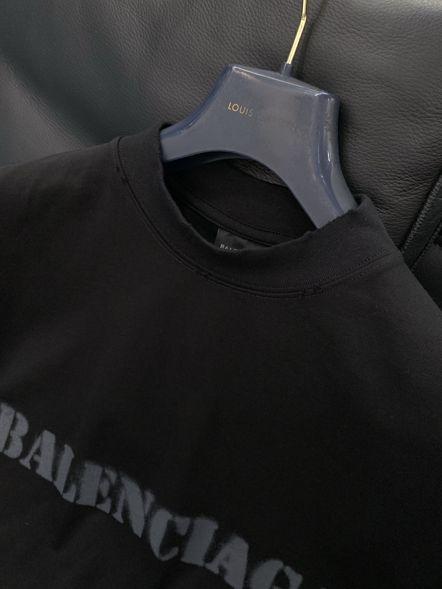 ，Balenciaga 巴黎世家，2026夏季最新款，专柜同步有售，原单狠货，爆款时尚休闲圆领短袖T恤，